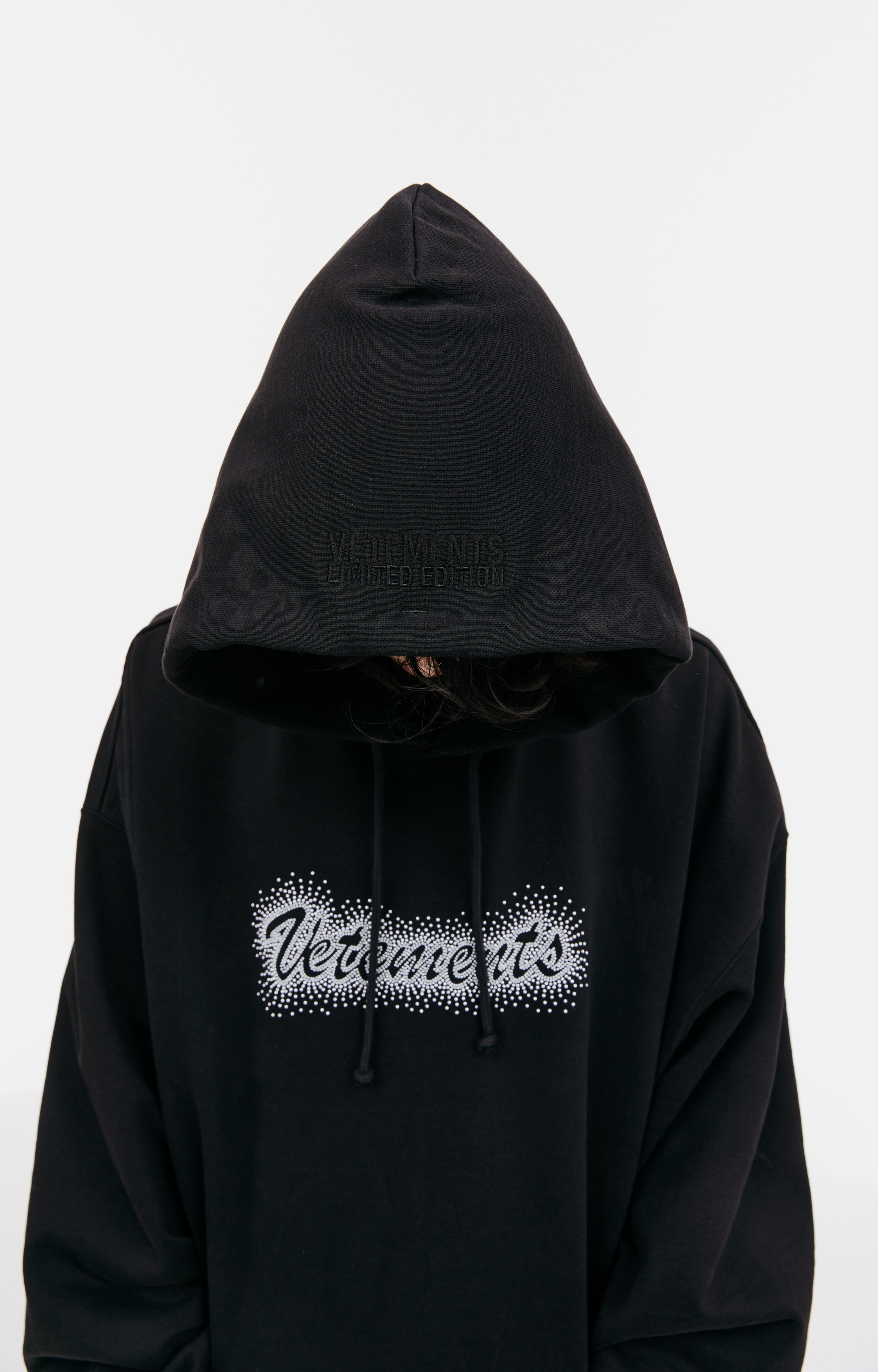 BLACK OVERSIZE HOODIE - 4