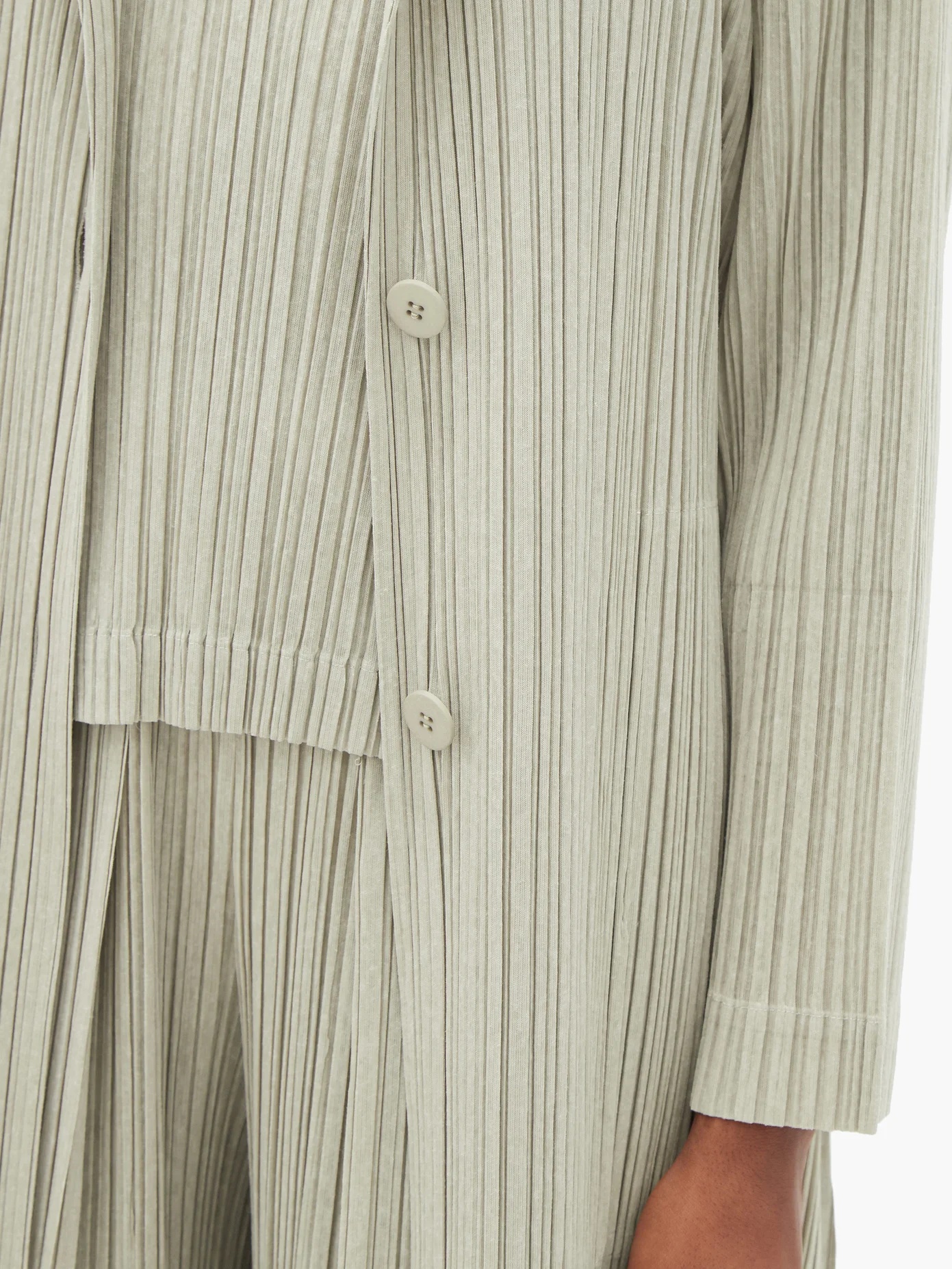 Single-breasted technical-pleated coat - 3