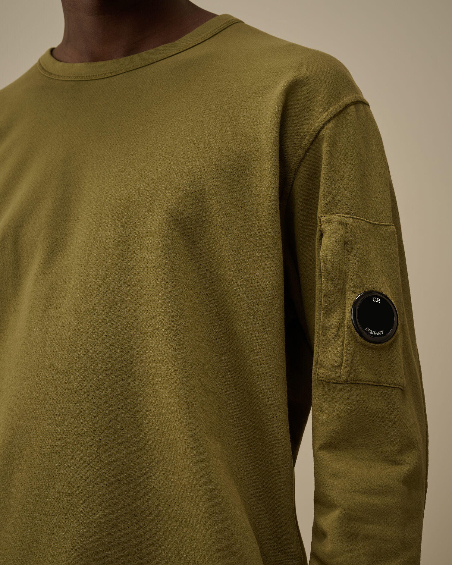 Light Fleece Crewneck Lens Sweatshirt - 5