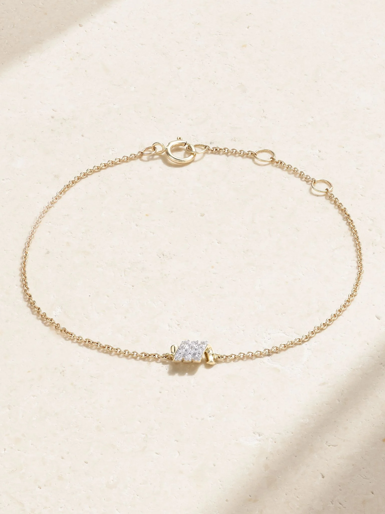 Twinkling Twine 10-karat gold diamond bracelet Gold - 1