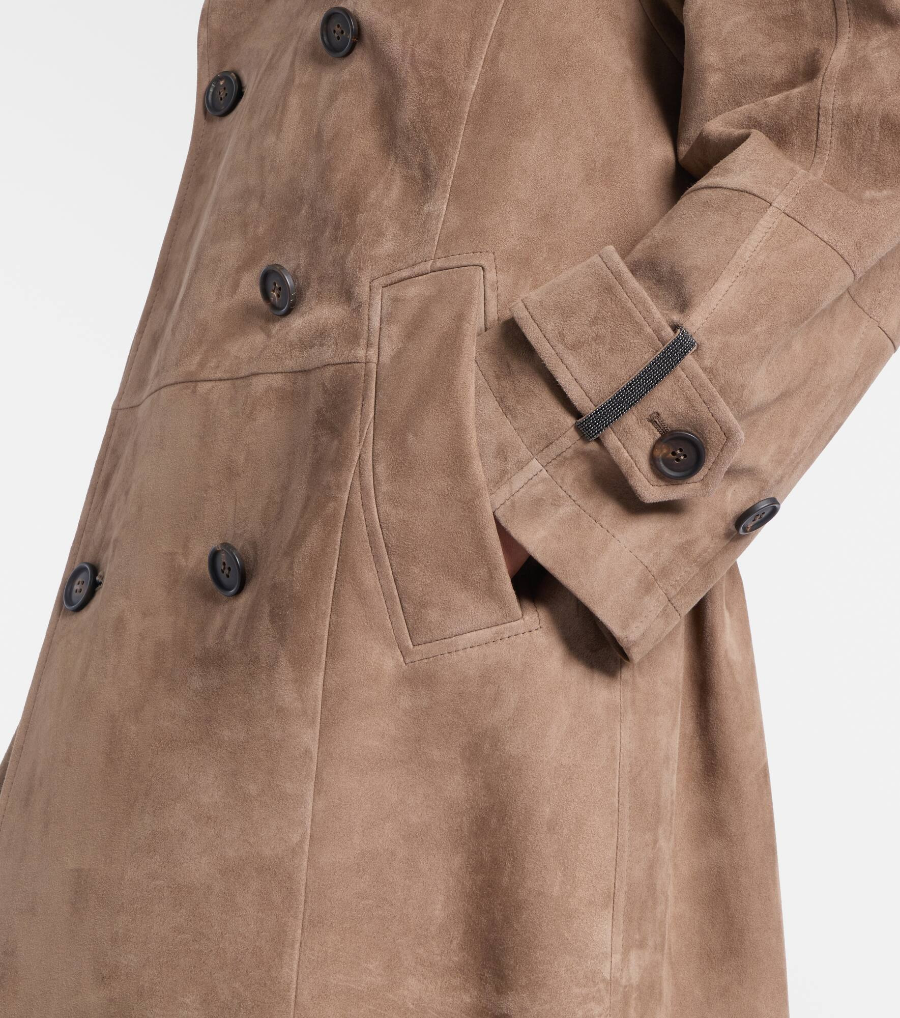 Double-breasted paneled suede coat - 5