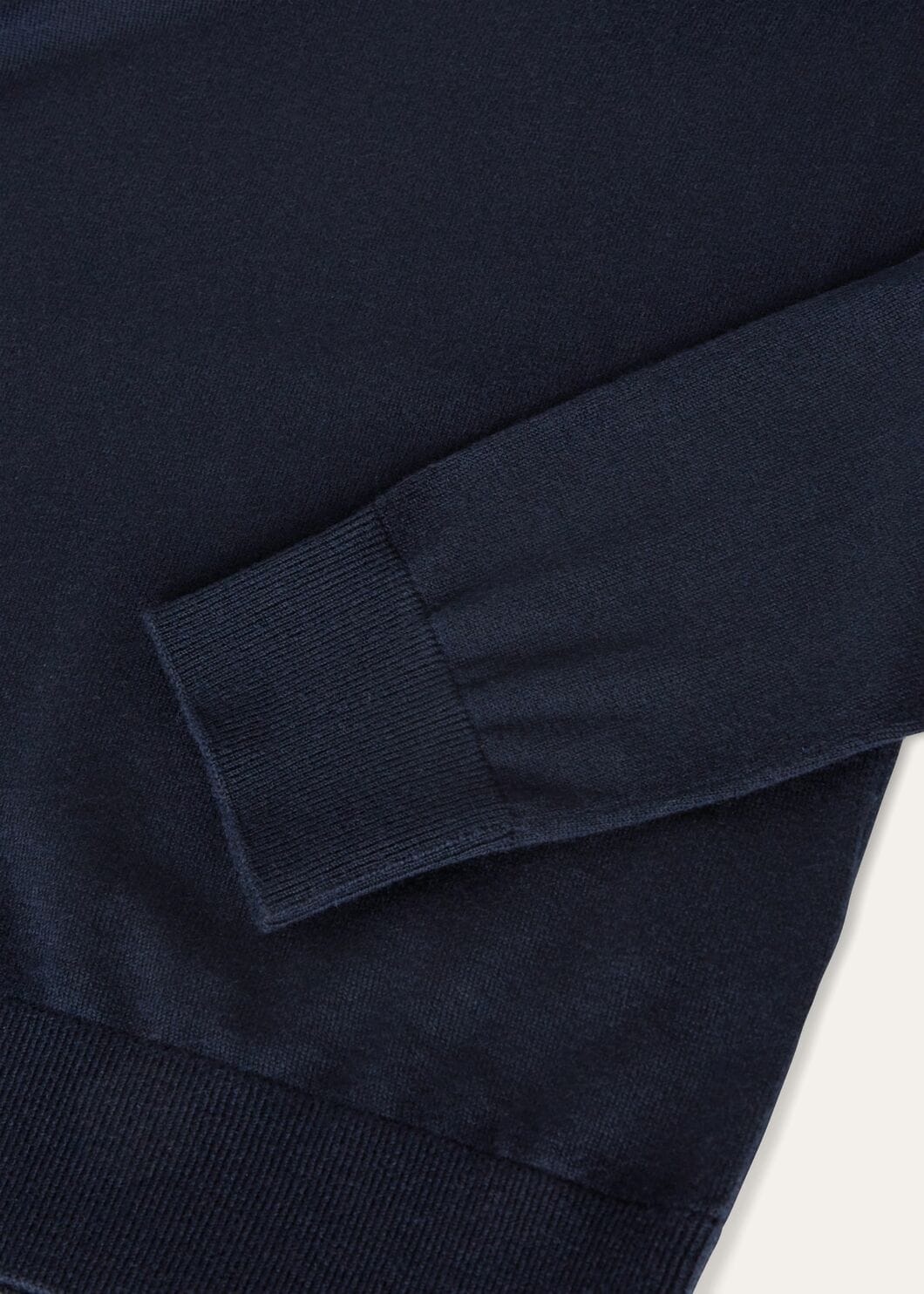 New Piuma V-Neck - 7