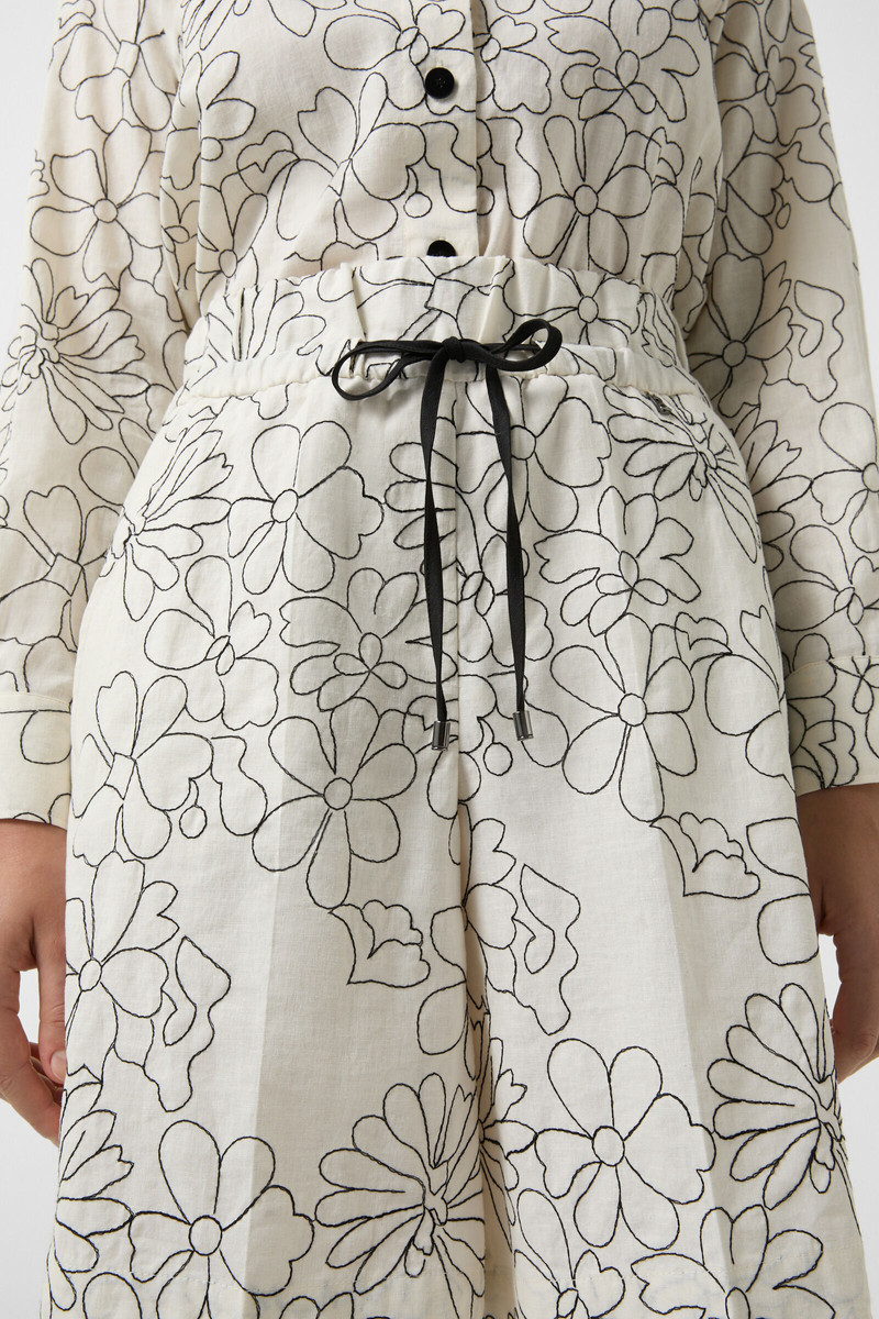 Cinzia shorts in Off-White 5