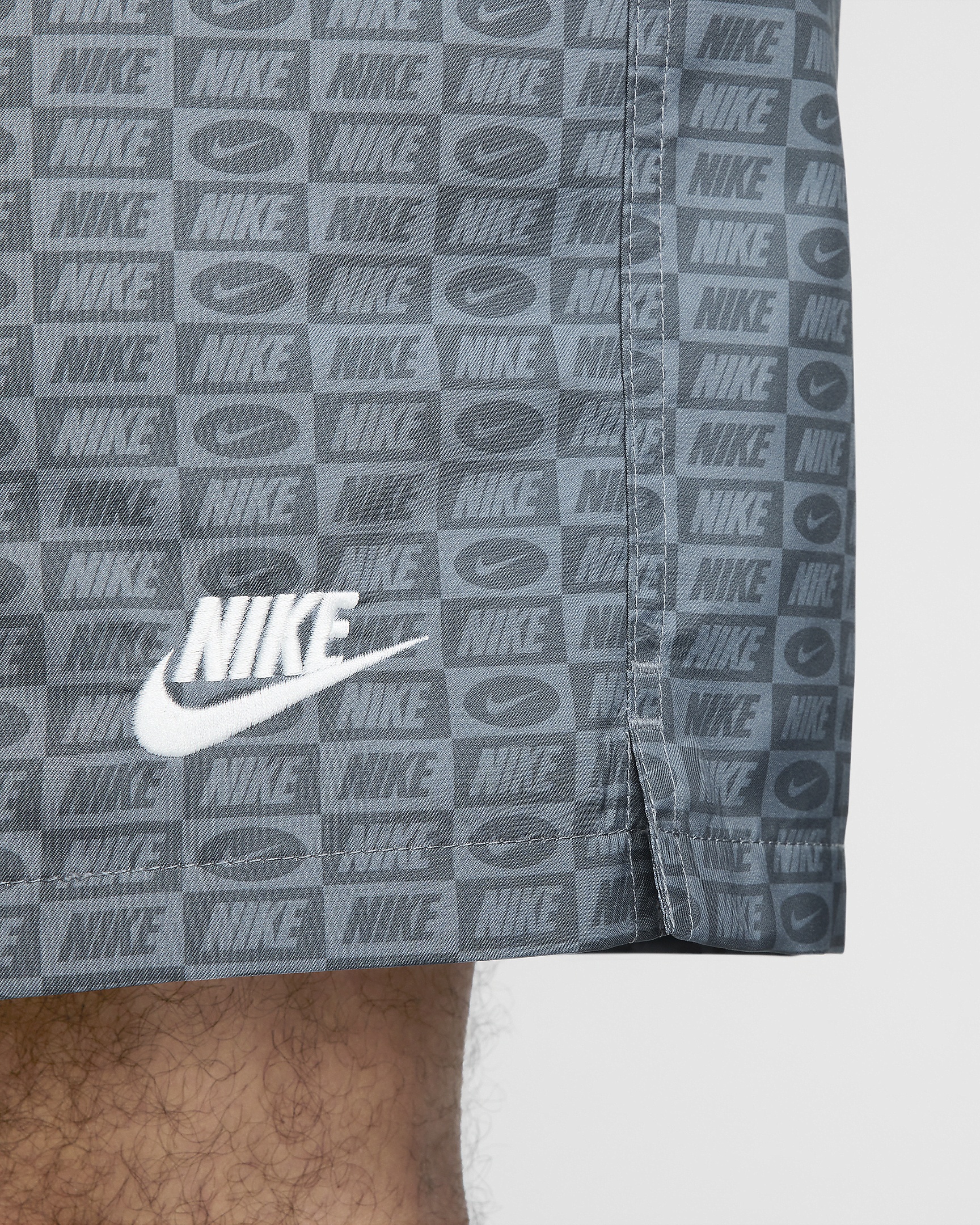 Nike Club Men's Lined Flow Shorts - 5
