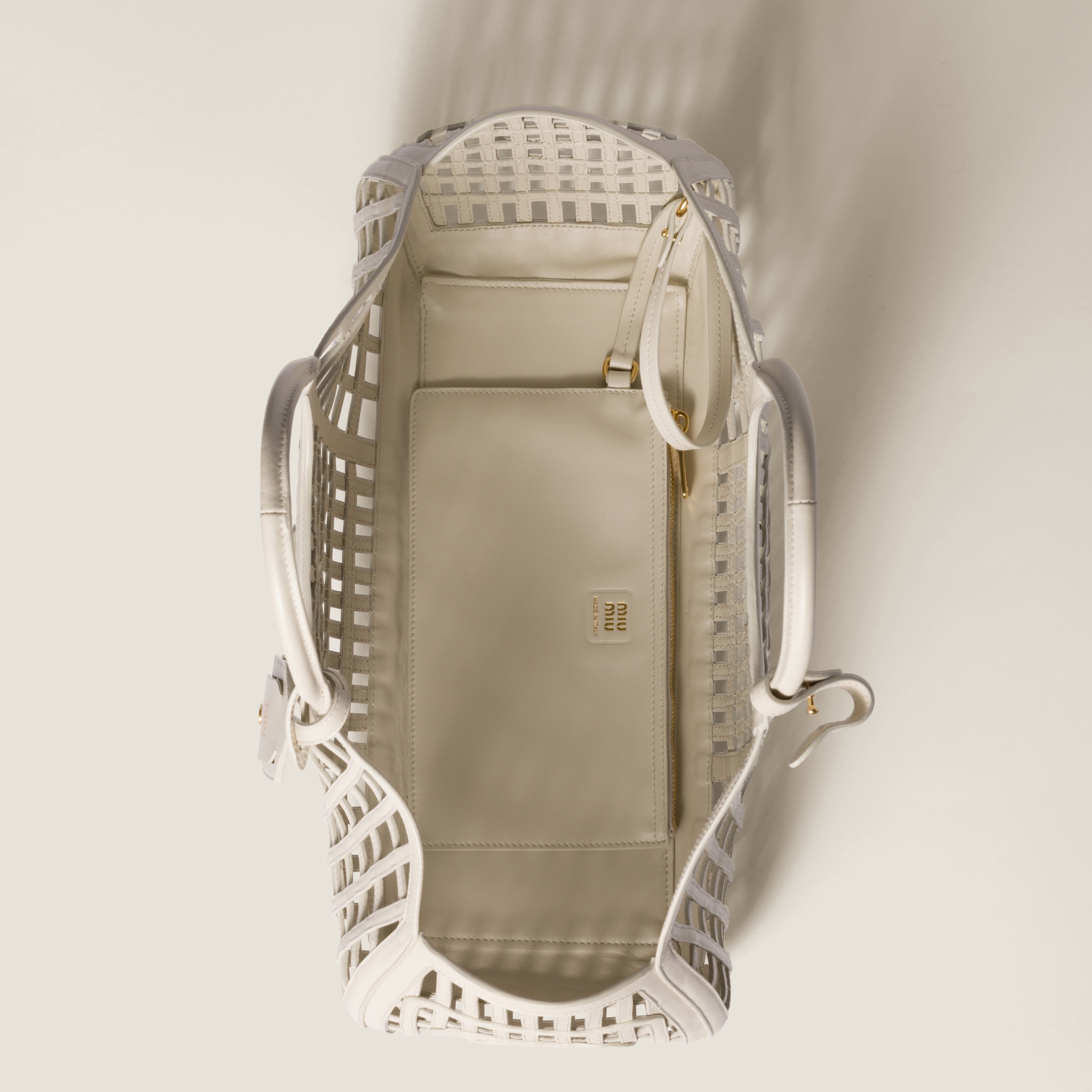 Leather handbag 6