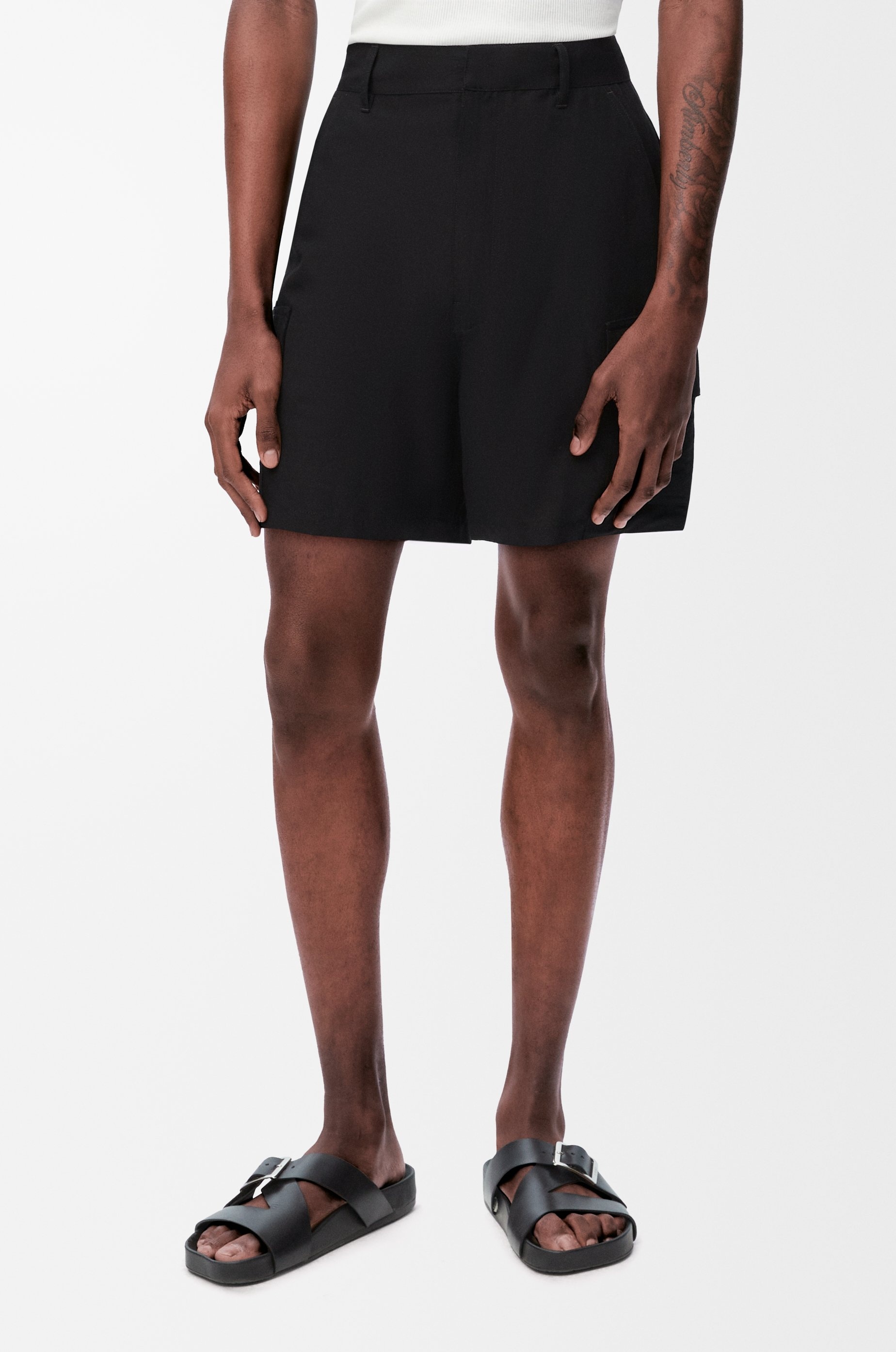 Cargo shorts in viscose and linen - 3