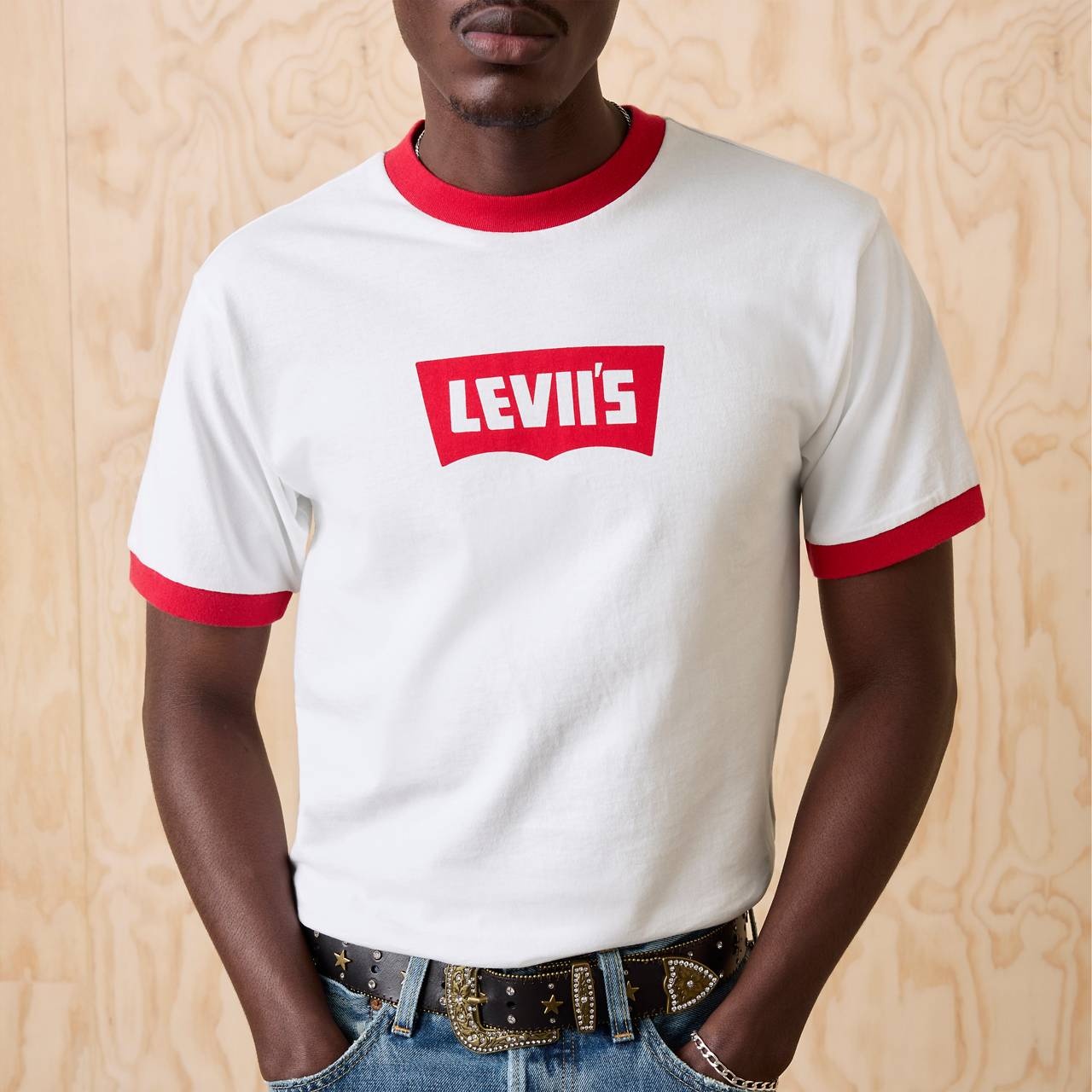 CLASSIC GRAPHIC T-SHIRT - 4