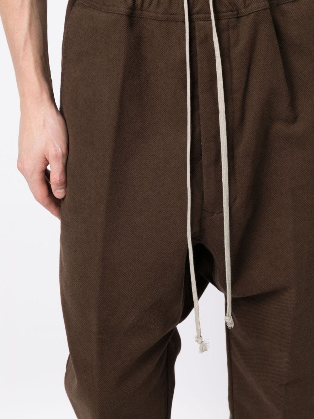 drop-crotch drawstring cotton trousers - 5