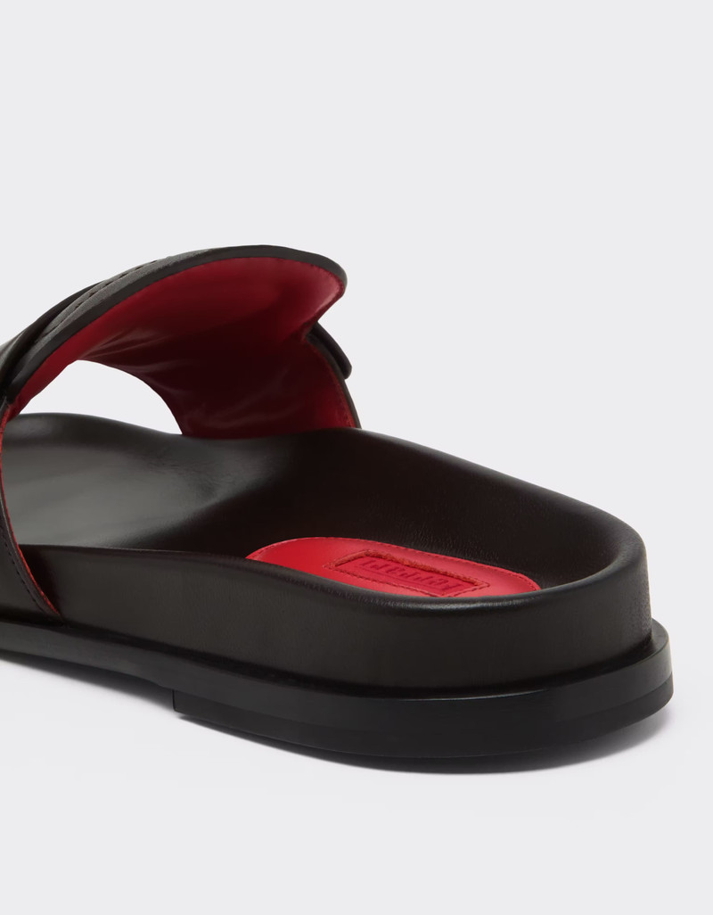 Leather Slider with Prancing Horse 4