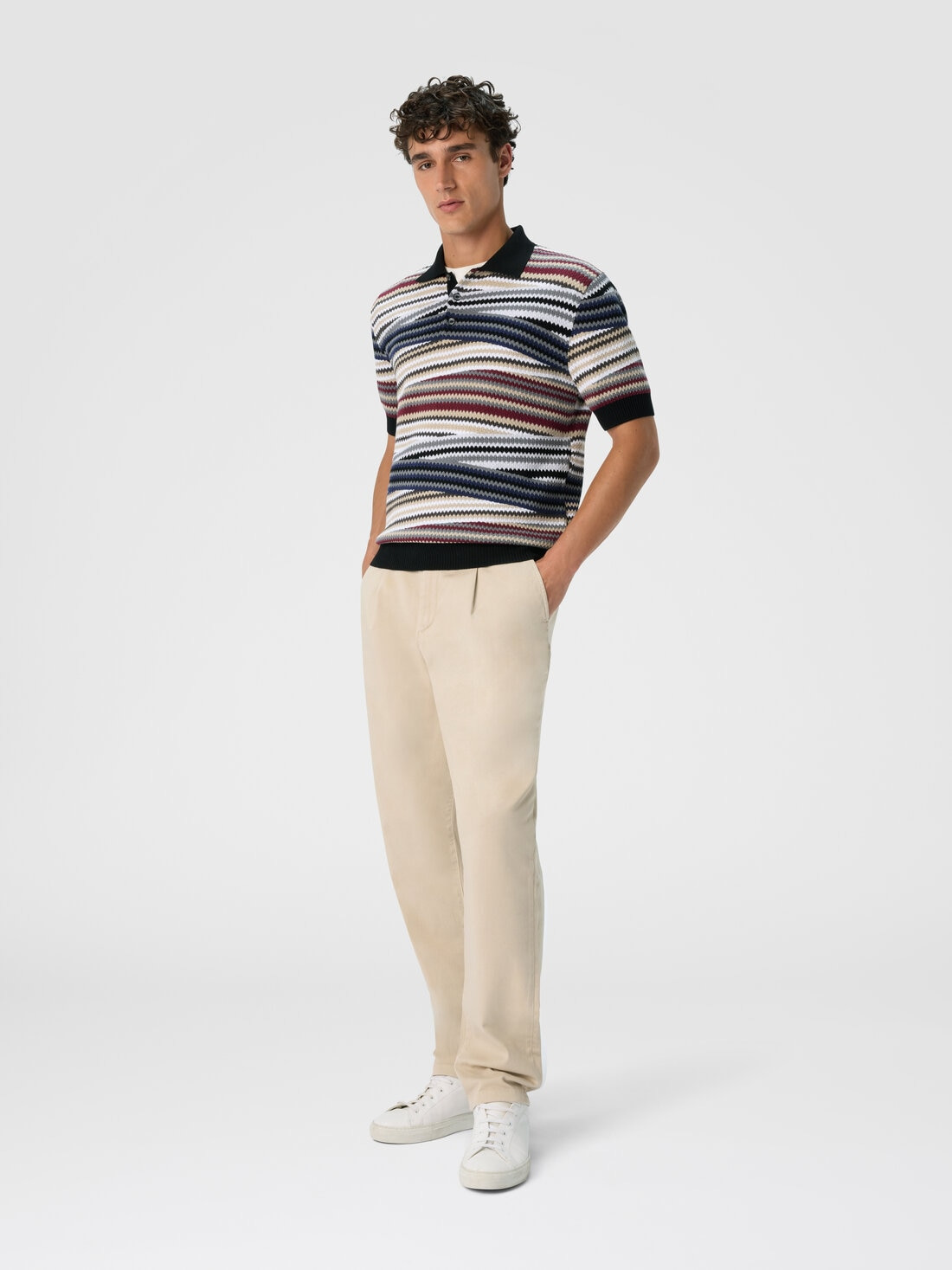 Short Sleeve Polo with Buttons and Striped Zigzag Pattern - 2