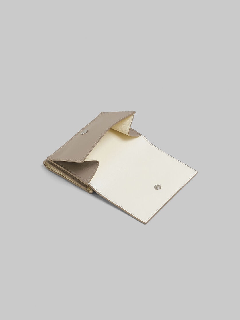 TAUPE LEATHER TRIFOLD WALLET WITH RAISED MARNI LOGO - 5
