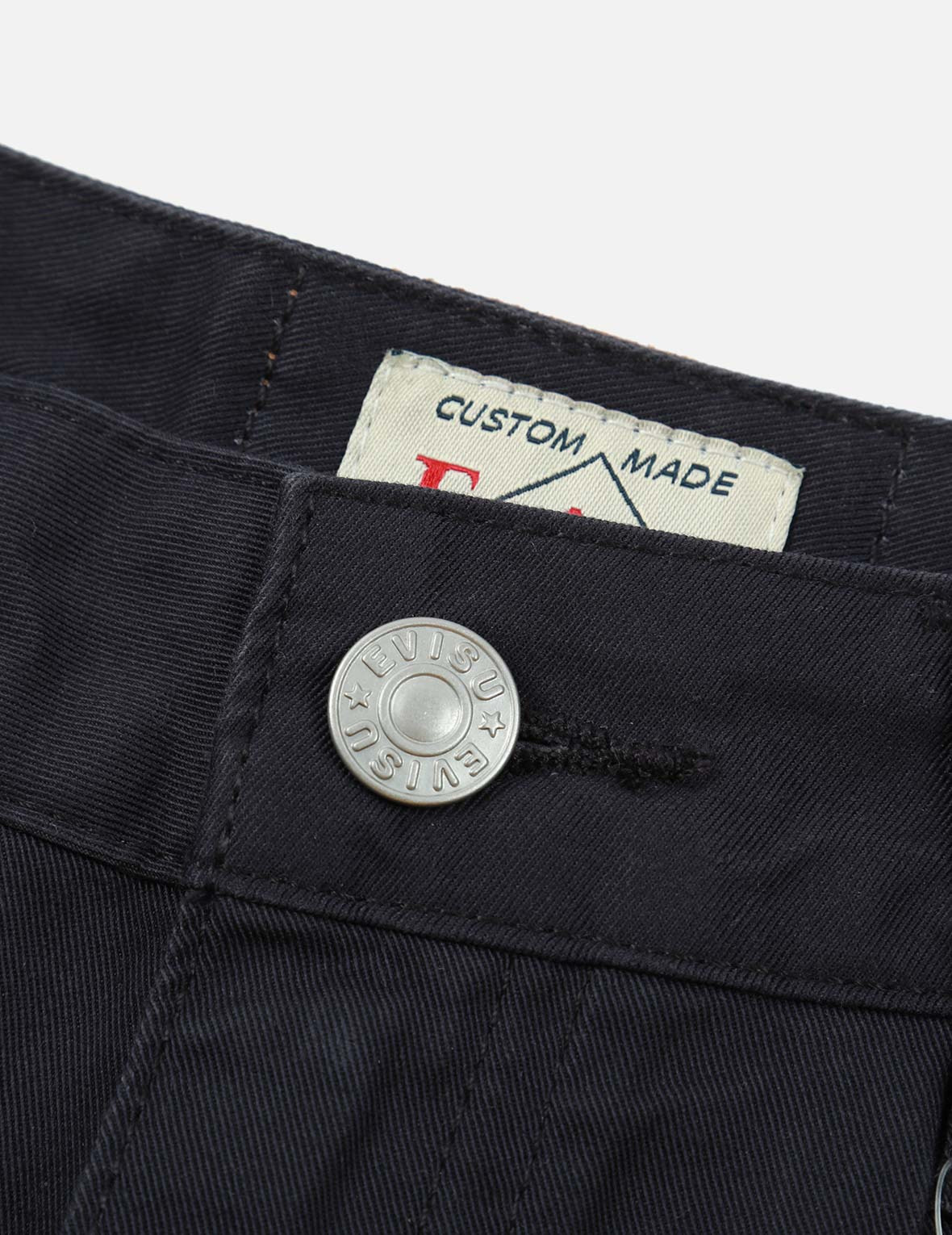 SEAGULL AND LOGO EMBROIDERY CARGO SHORTS - 12