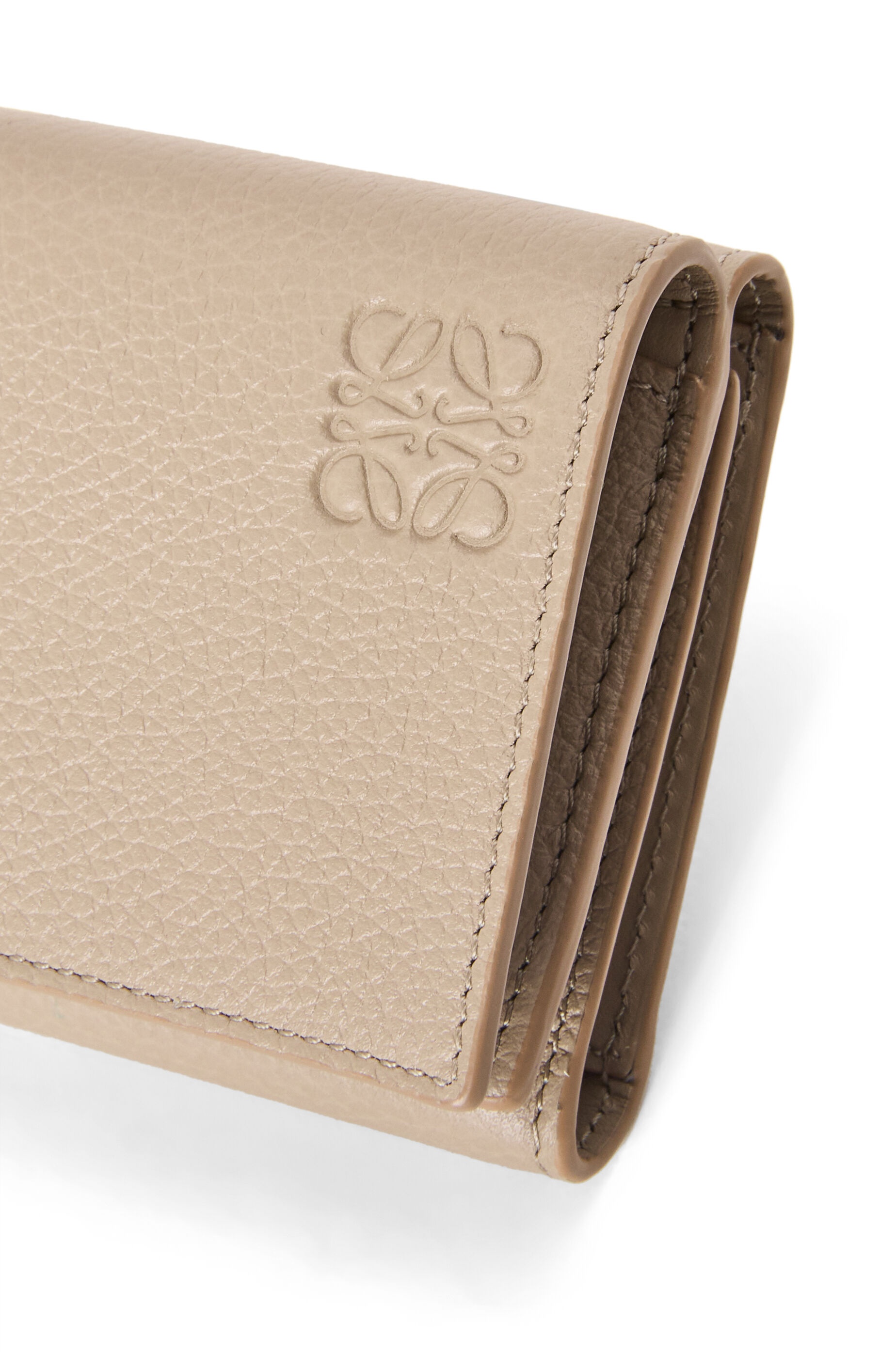 Trifold wallet in soft grained calfskin 6