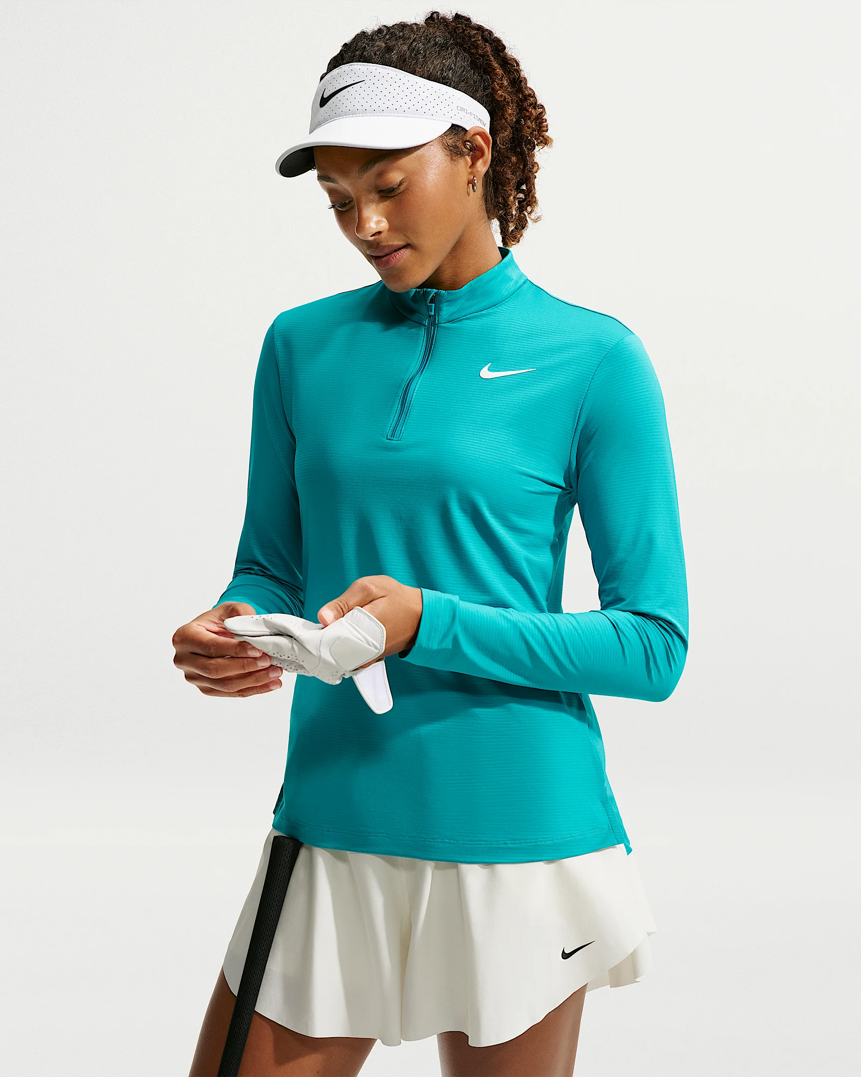 Nike Victory Women's Dri-FIT 1/4-Zip Golf Top - 1