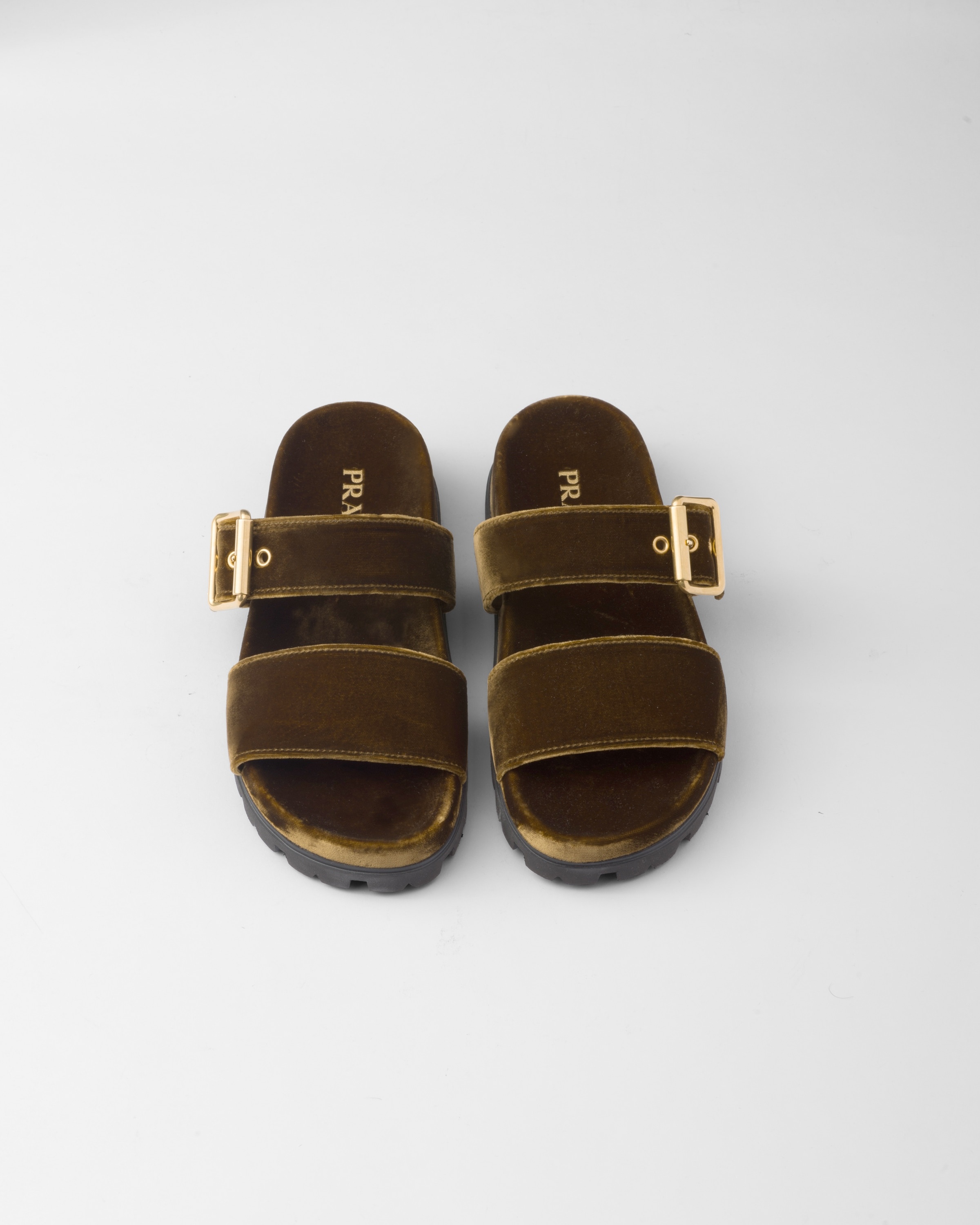 Velvet slides - 3