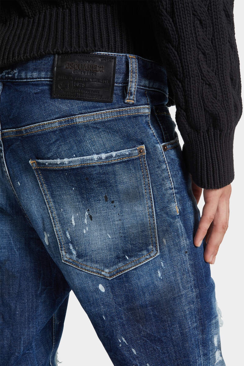 MEDIUM RIPPED WASH COOL GUY JEANS - 6