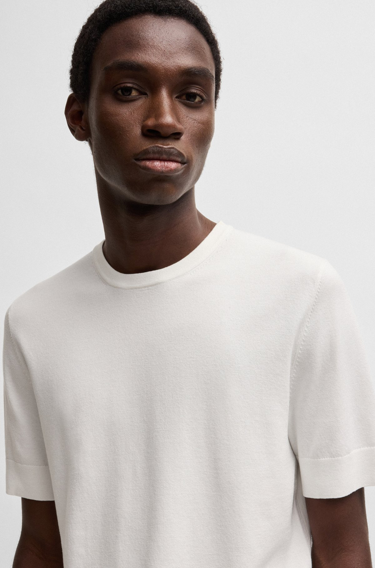 REGULAR-FIT KNITTED SWEATER WITH SHORT SLEEVES - 3