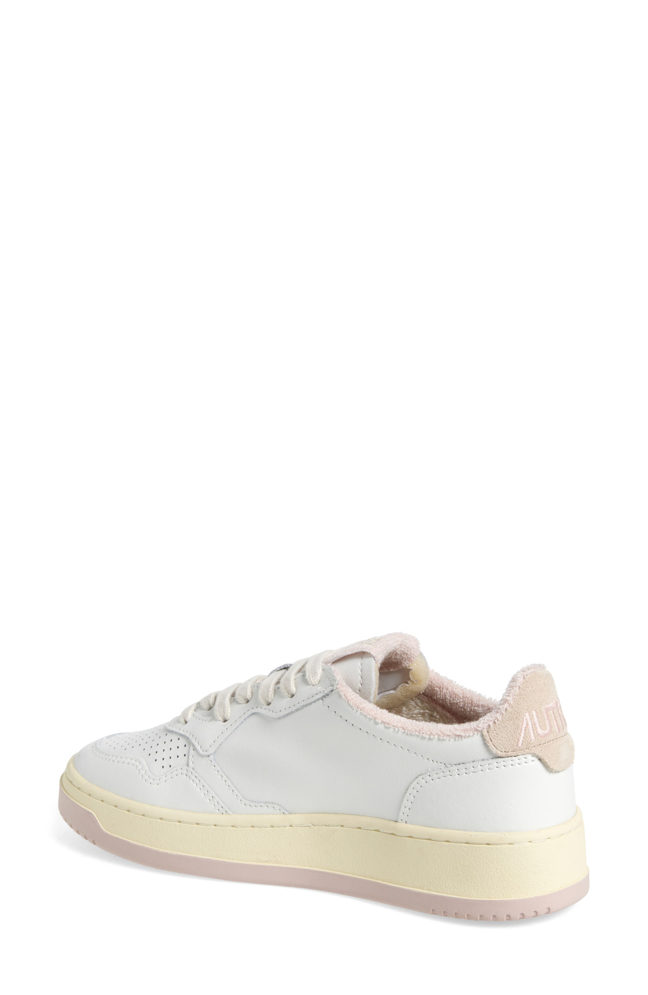 AUTRY Medalist Low Sneaker in White/Pink at Nordstrom - 2