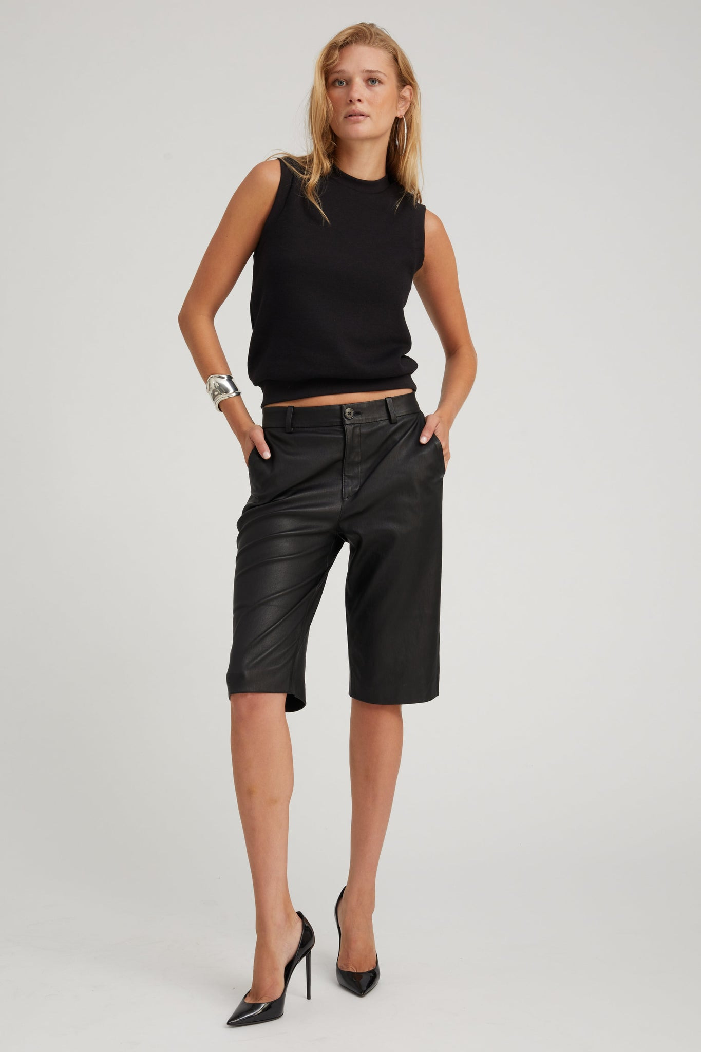 BLACK SHRUNKEN VEST - 2