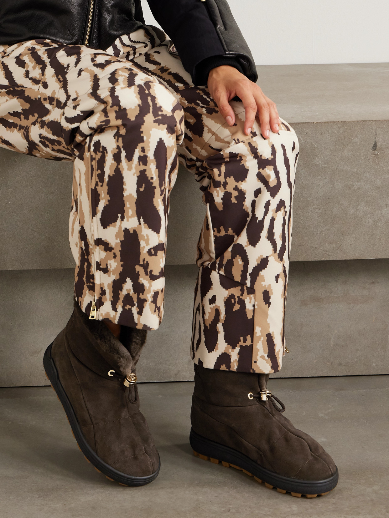 Chamonix Embroidered Shearling-lined Suede Ankle Boots - 2