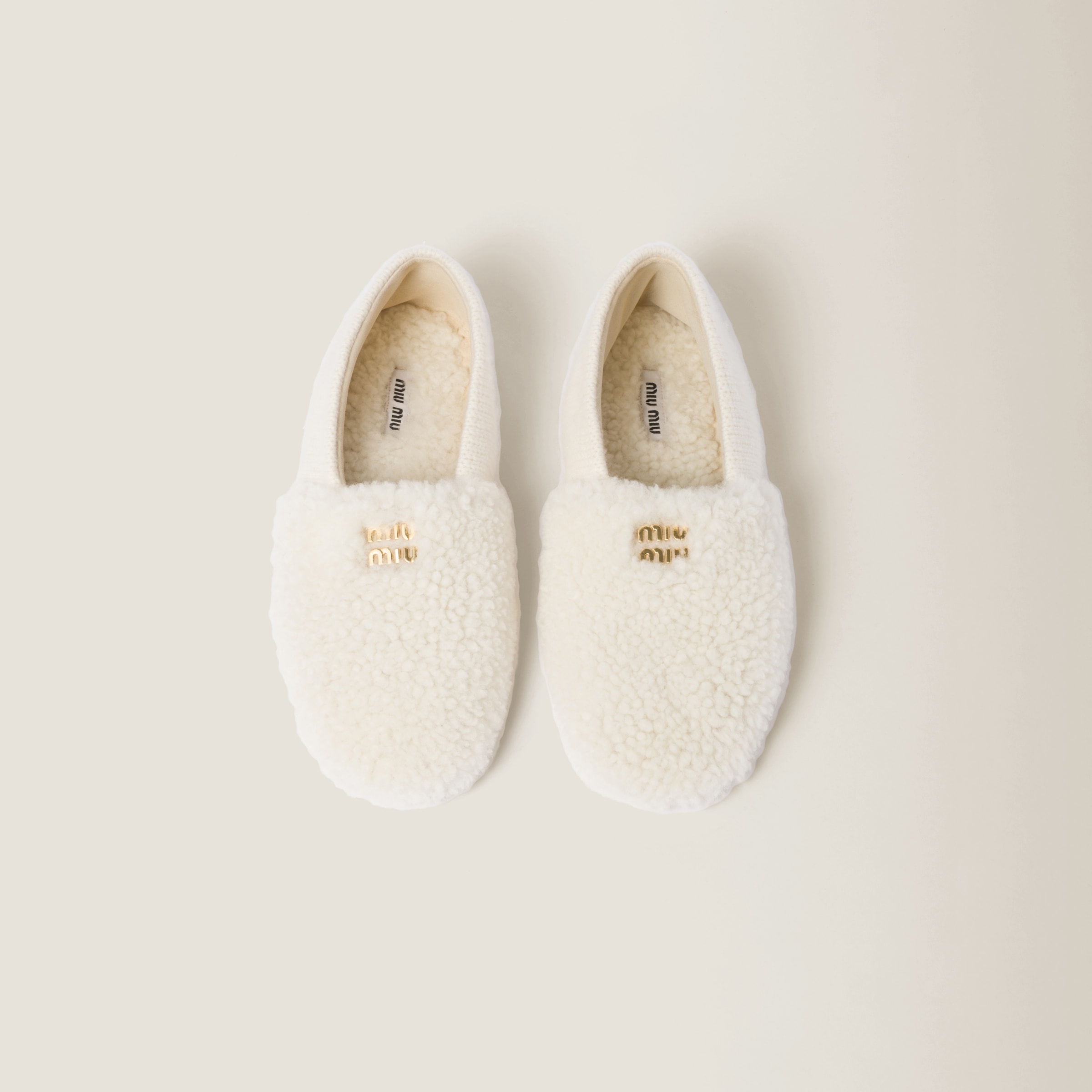 Wool, cashmere and shearling slippers with cashmere case - 1