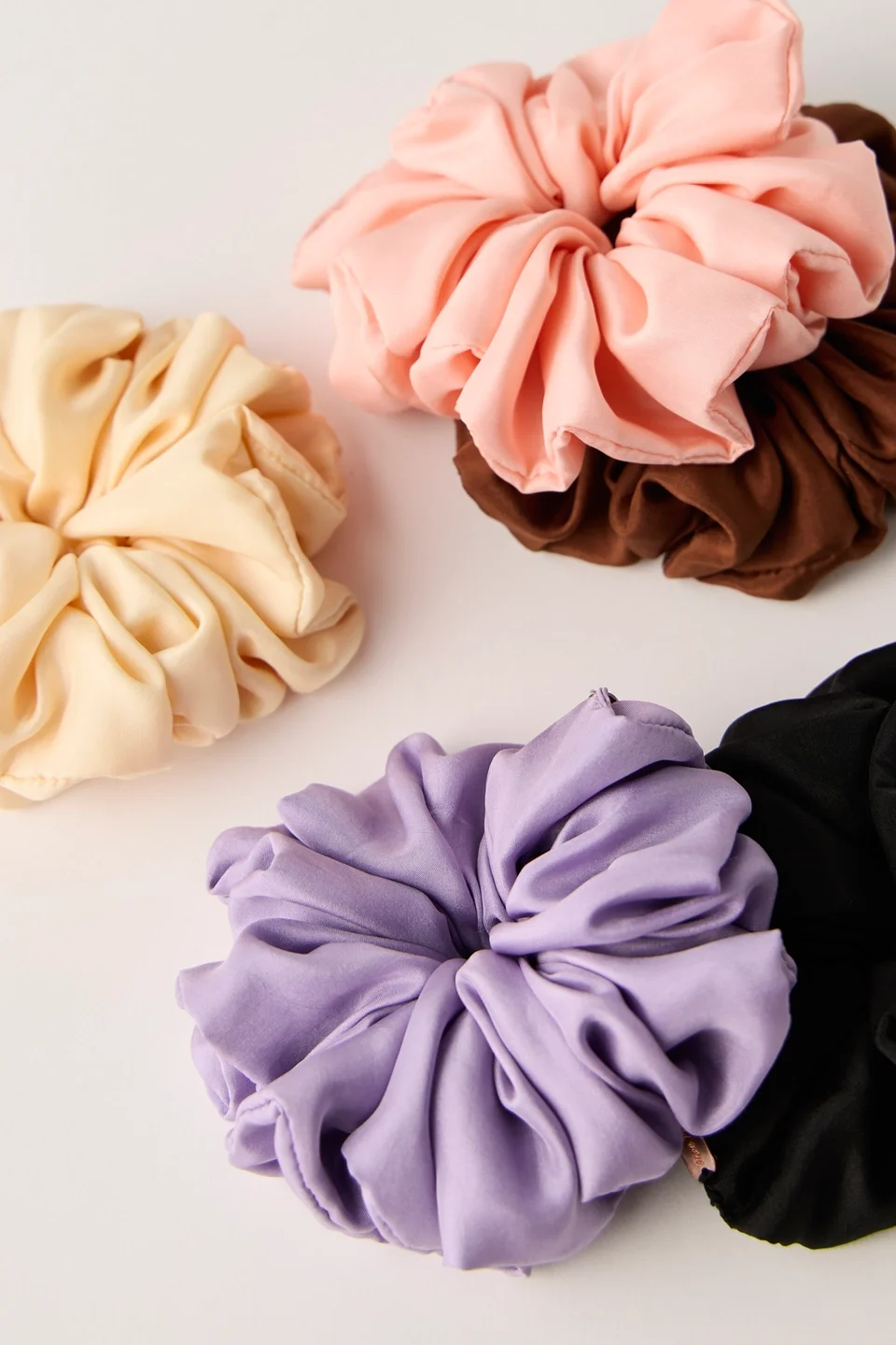 Leni Silk Scrunchie - 1