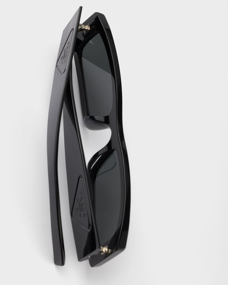 Sunglasses with triangle logo 5