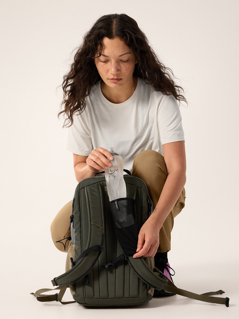 Della Flask Holder Pack Accessory 4