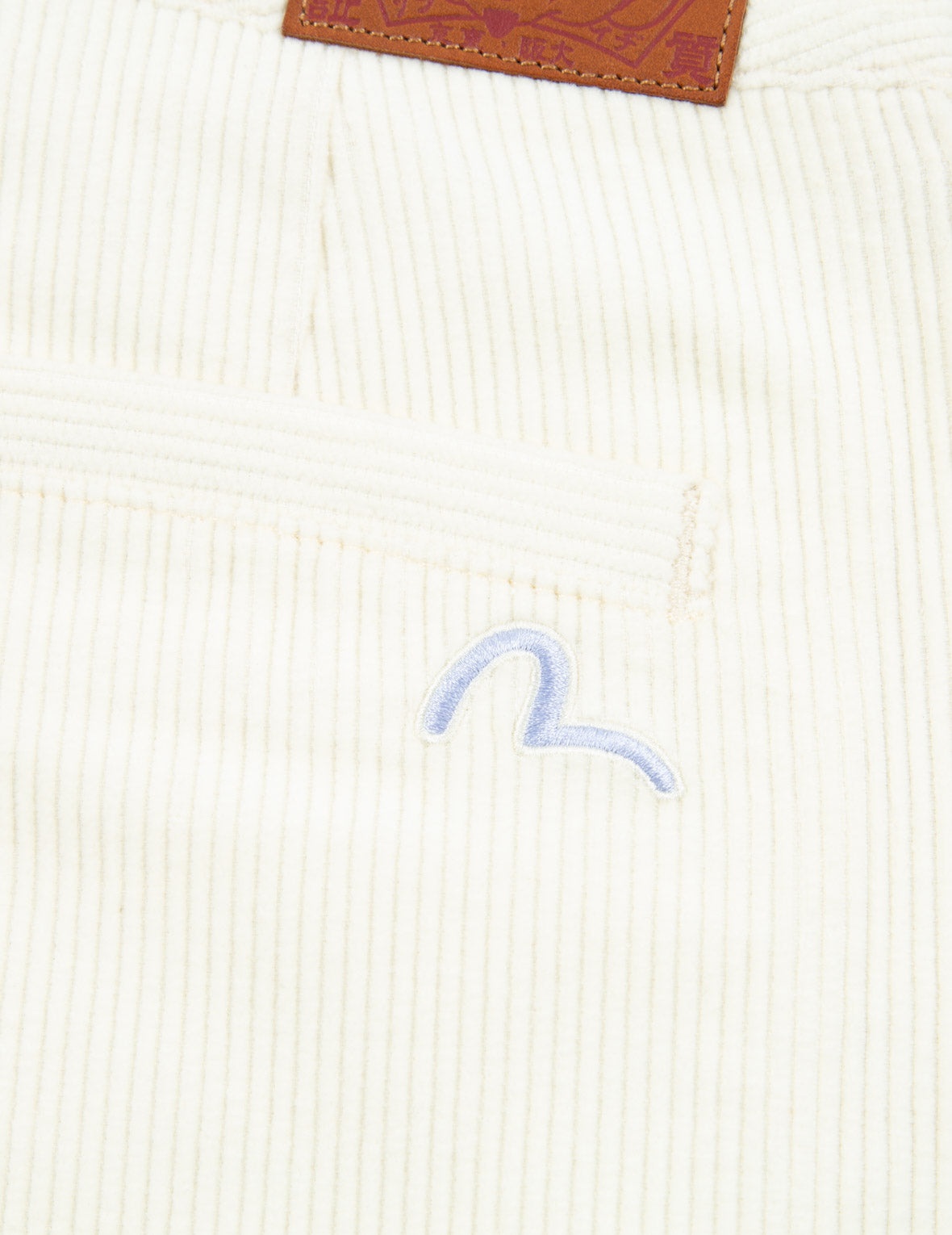 Seagull Embroidery Corduroy Shorts - 9