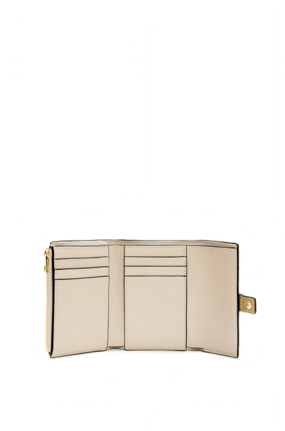 Loewe Small vertical wallet in soft grained calfskin outlook