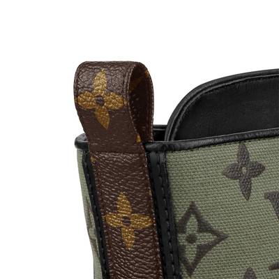 Louis Vuitton Metropolis Flat Ranger outlook