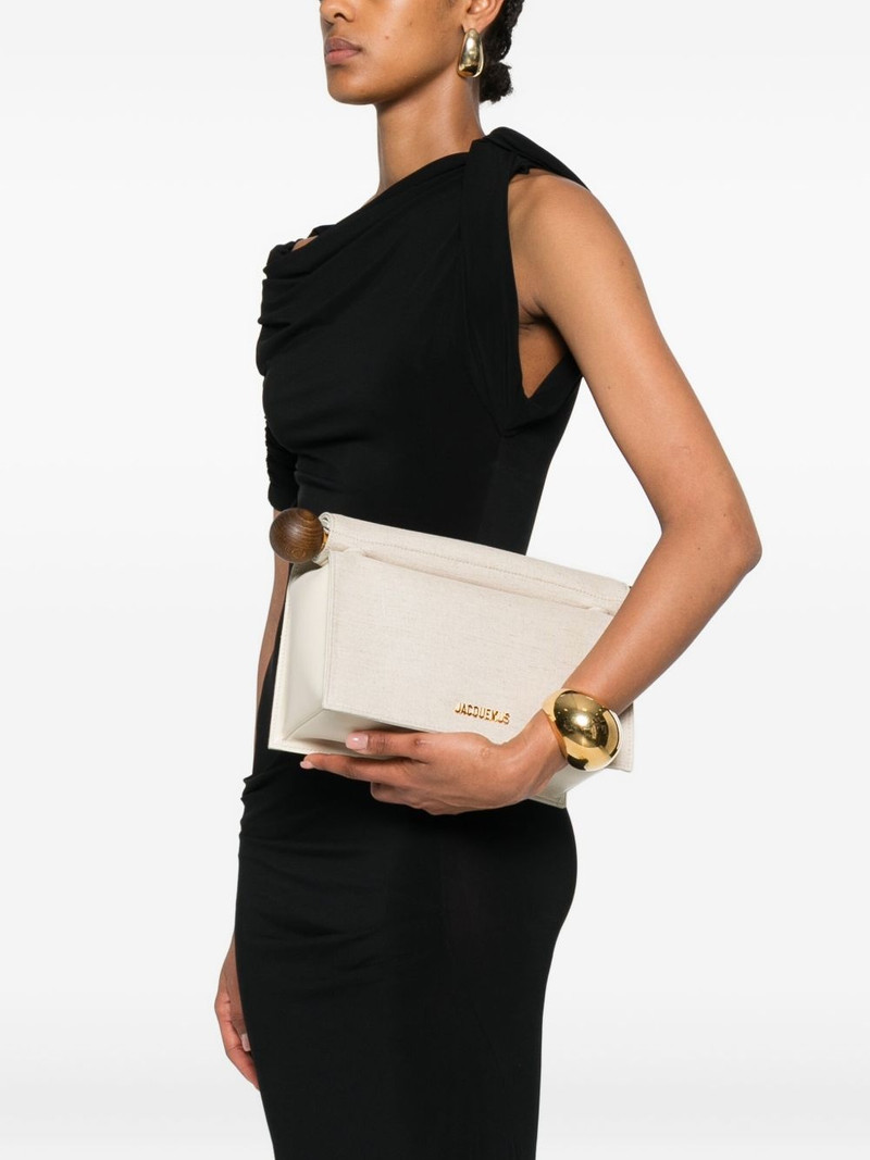 JACQUEMUS The Rond Carré clutch outlook