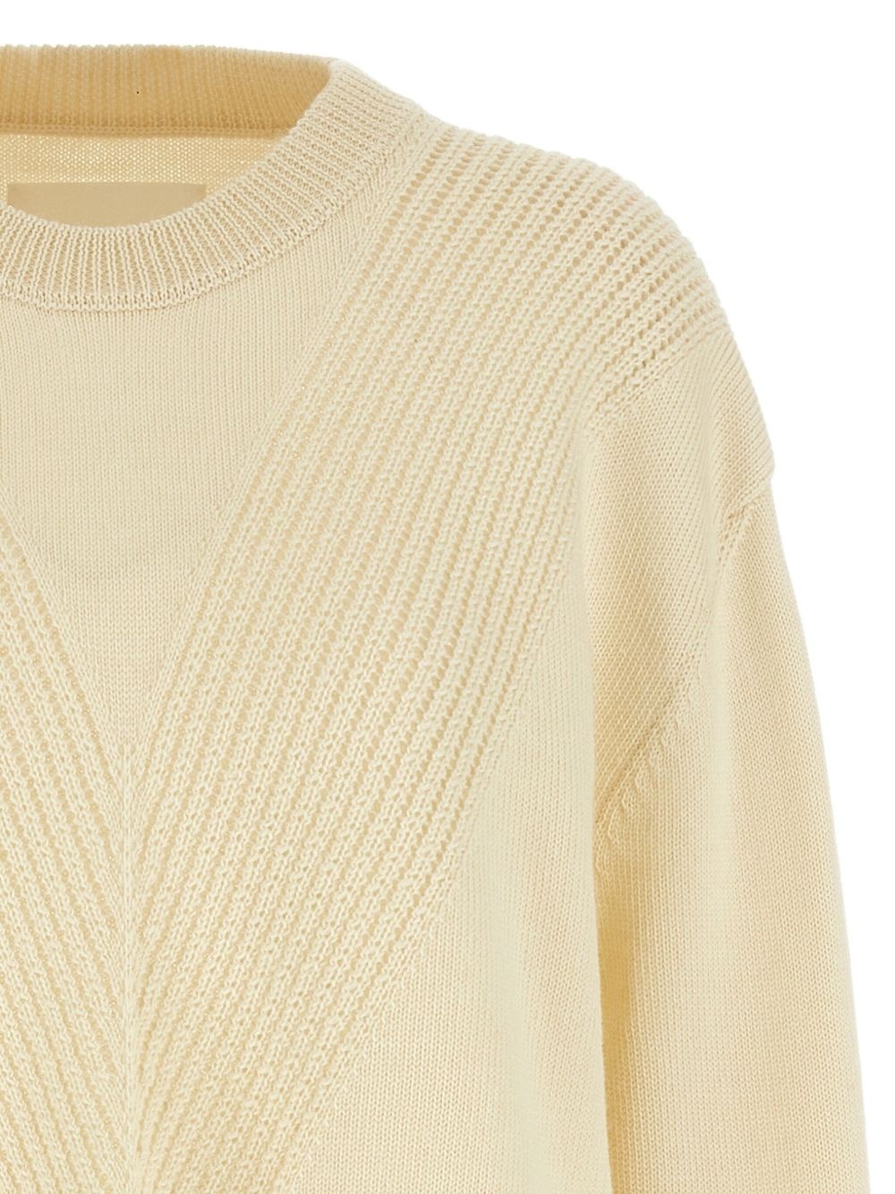 V-pattern sweater - 3