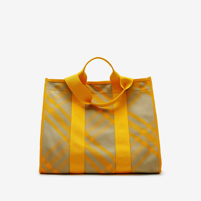 Burberry Extra Large Shopper Tote outlook