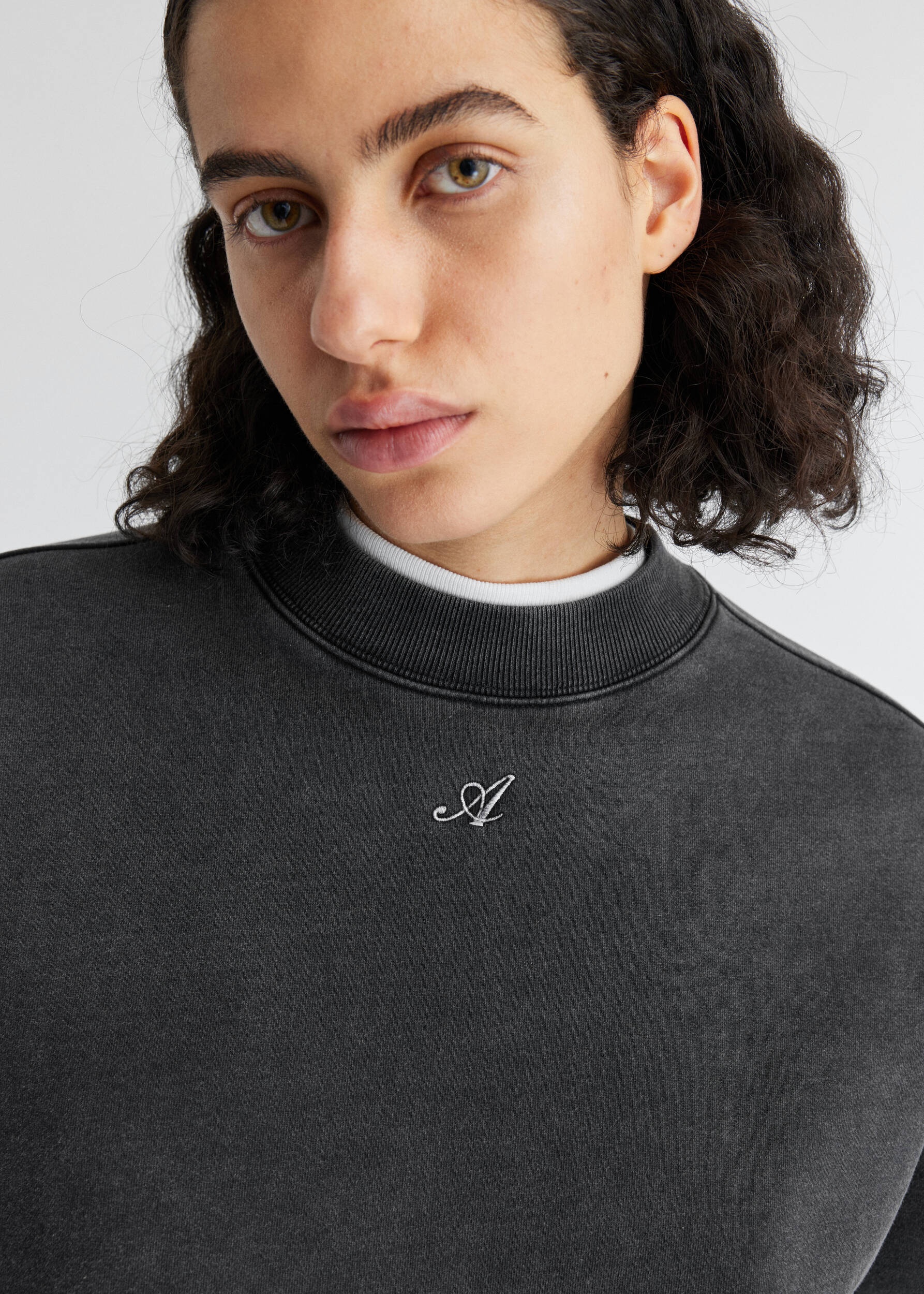 Crew Signature Sweatshirt - 5