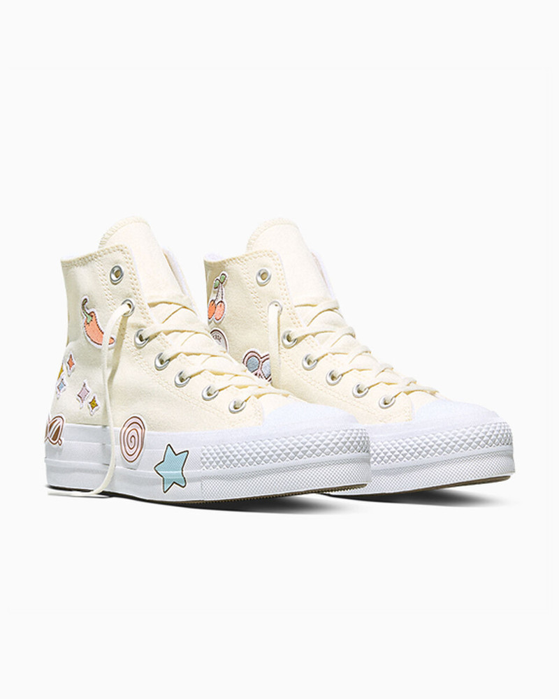 Chuck Taylor All Star Lift Platform Retro Appliqués 5