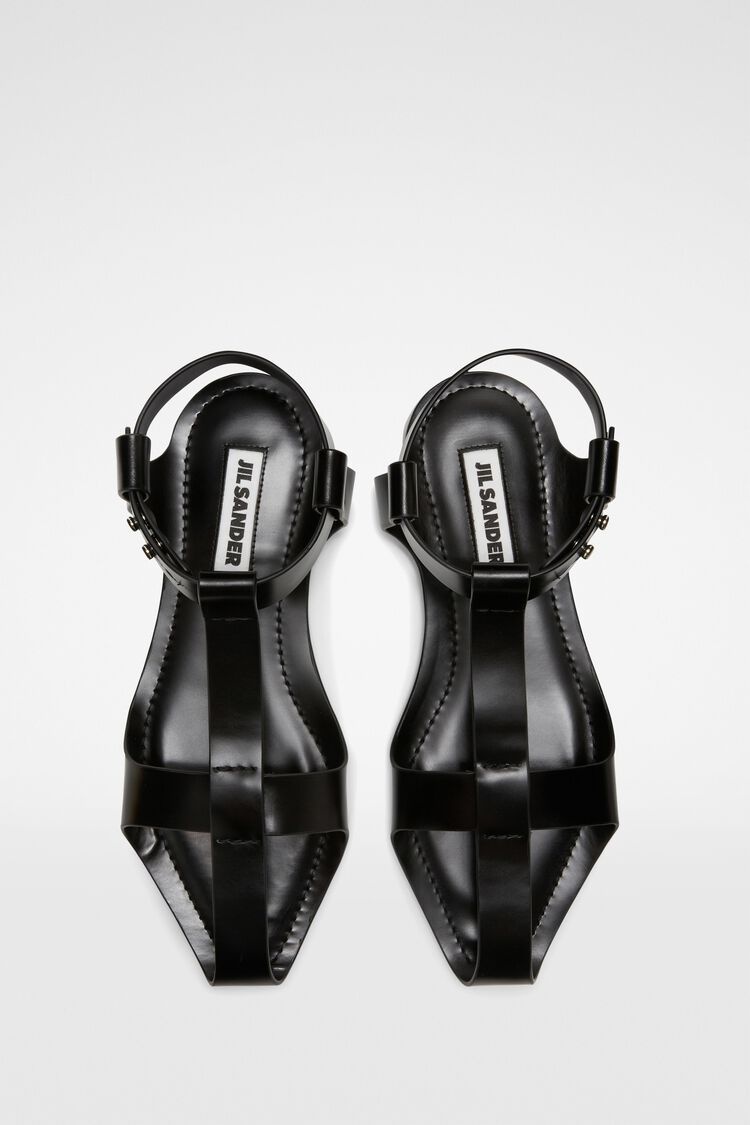 Flat Sandals - 5