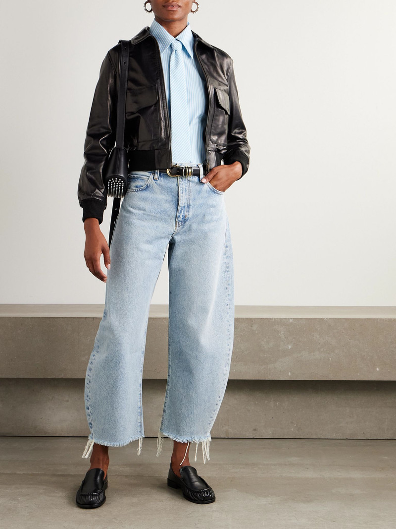 FRAME The Bubble Crop frayed high-rise barrel-leg jeans Light denim outlook