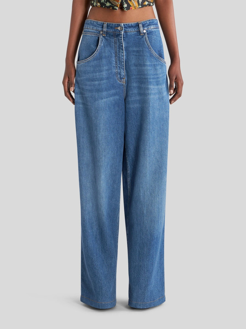 DENIM JEANS WITH APPLIED PATCH 2