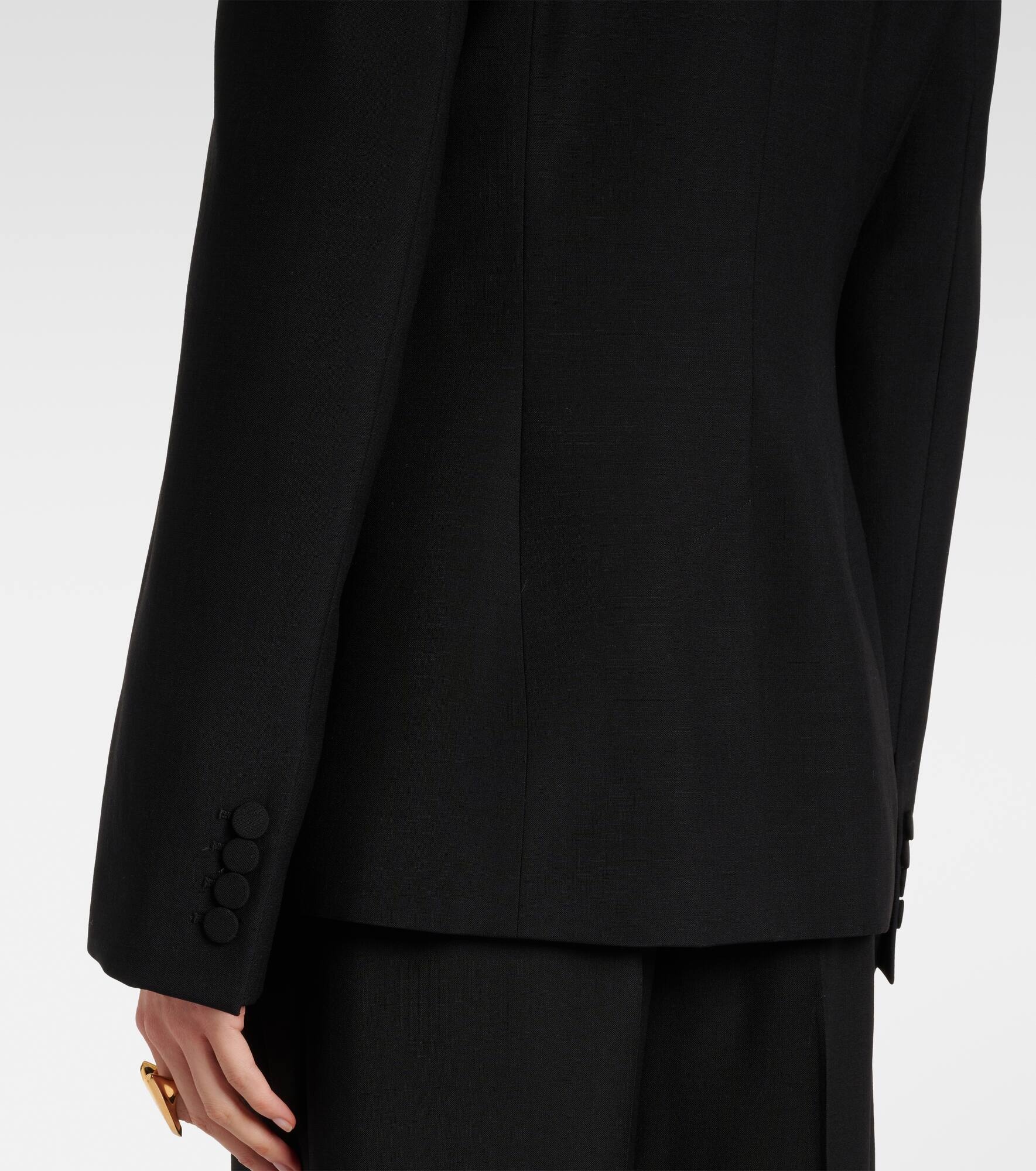 Double-breasted wool blazer - 7