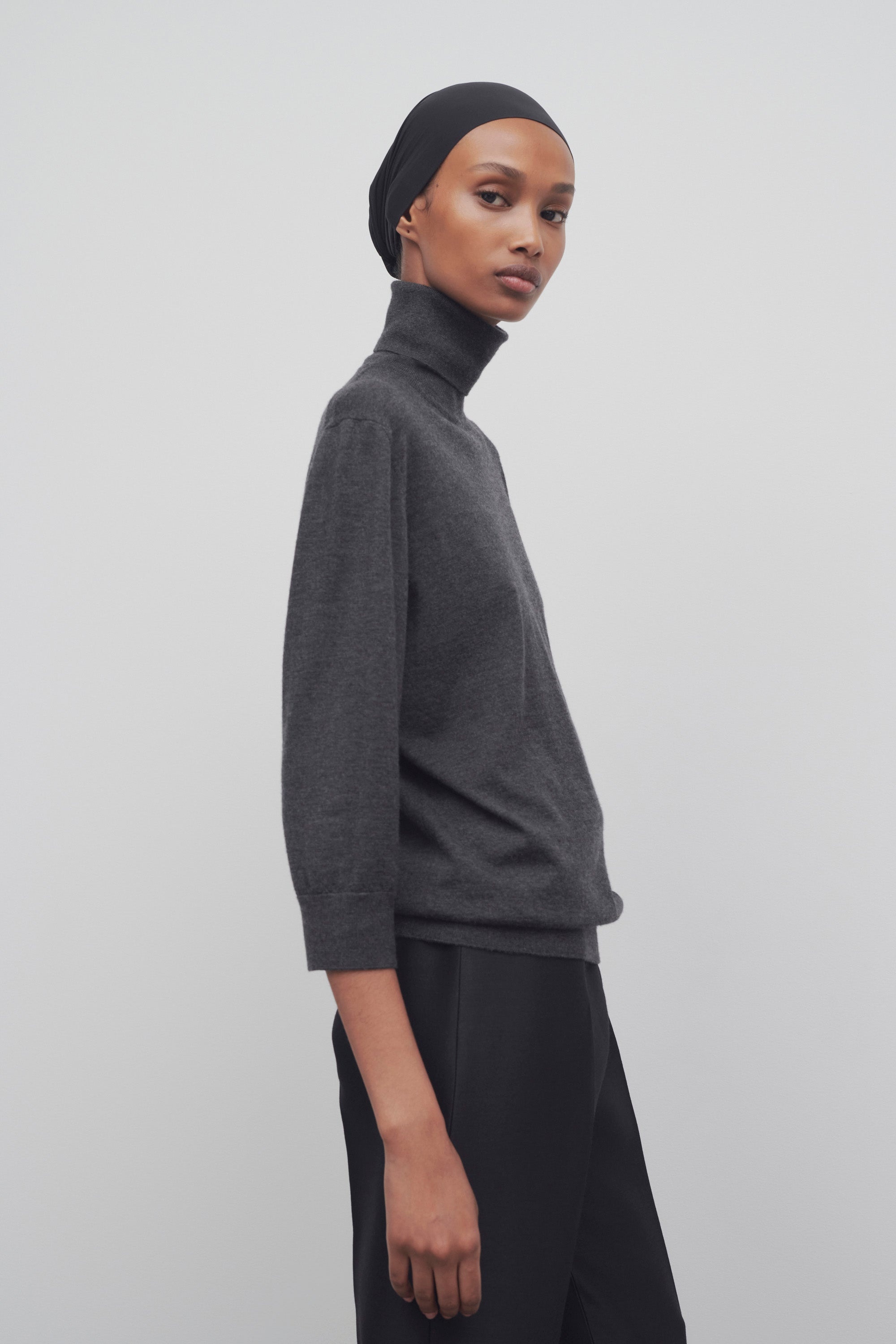 Hevos Turtleneck in Cashmere - 4