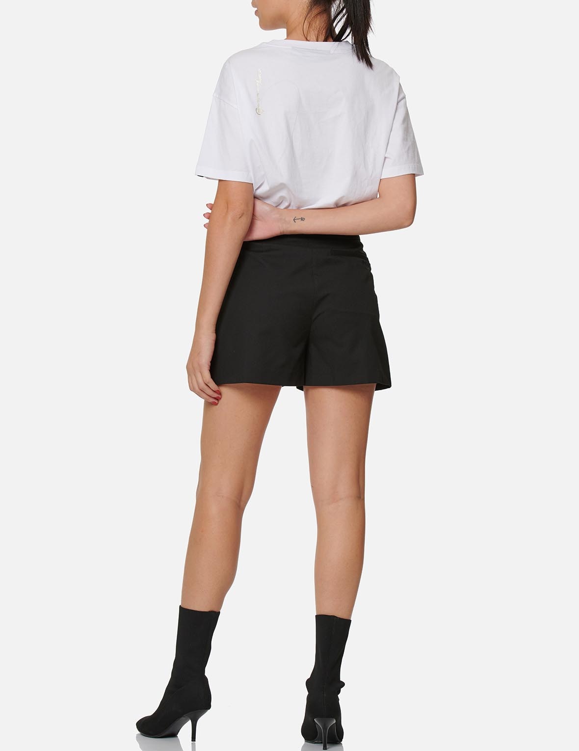 Partial Leather Buckle Belt Shorts - 4