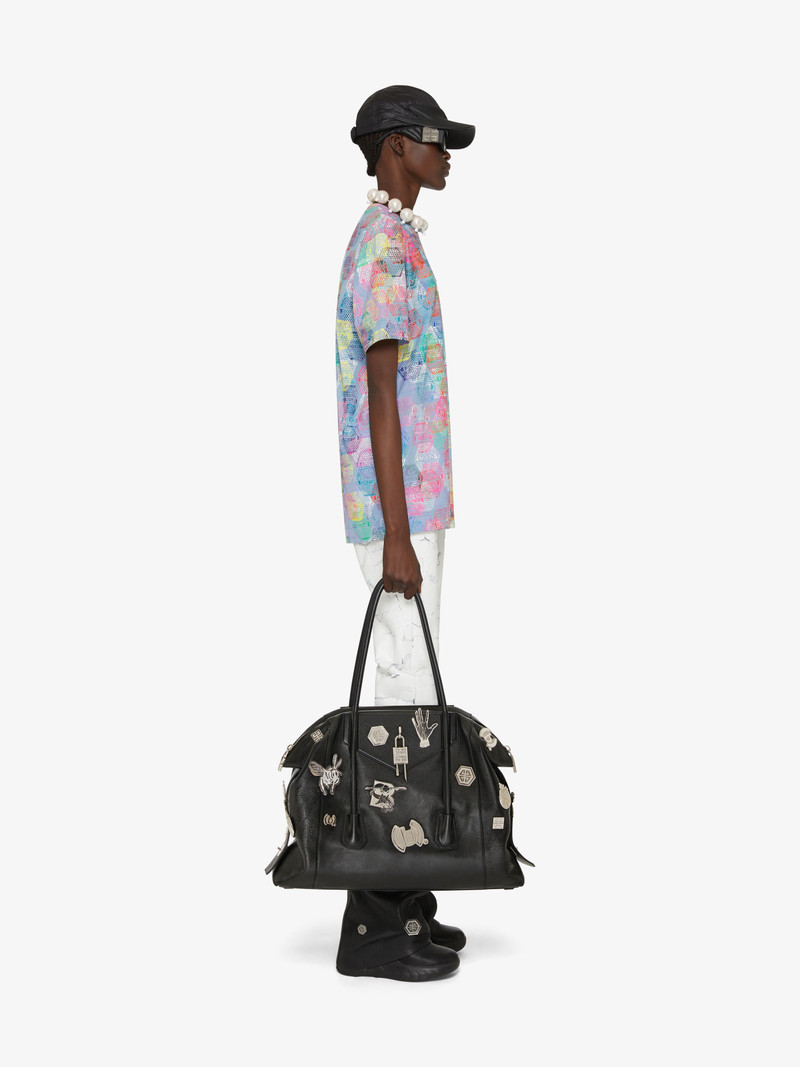Givenchy BASIC MEDIUM TOP HANDLE BAG outlook