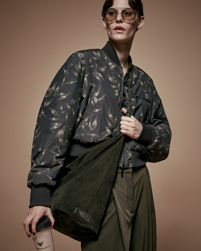 NEW YORK CAPSULE COLLECTION CANVAS TROUSERS WITH DARTS 6