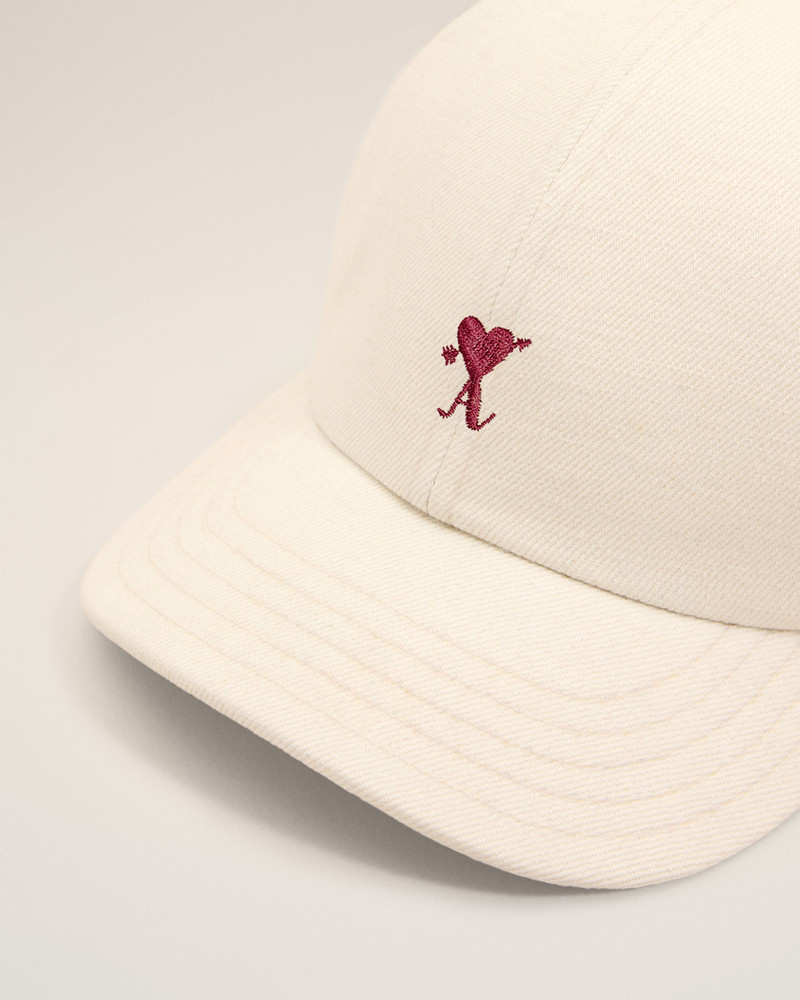 WHITE COTTON CAP WITH AMI DE COEUR ARROW 3