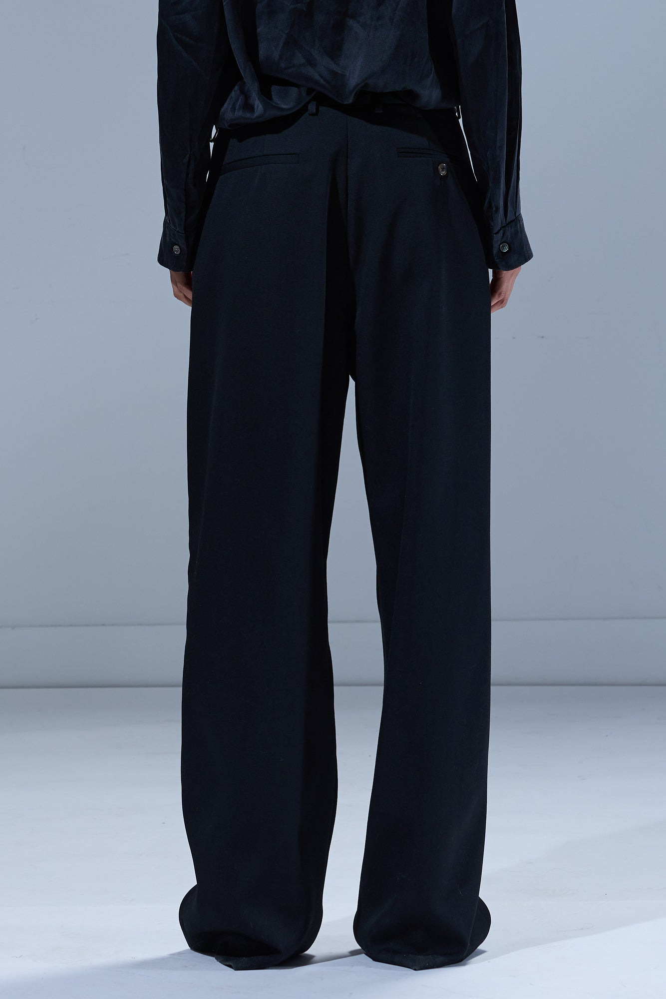 PLEATED POCKET TROUSER - 4