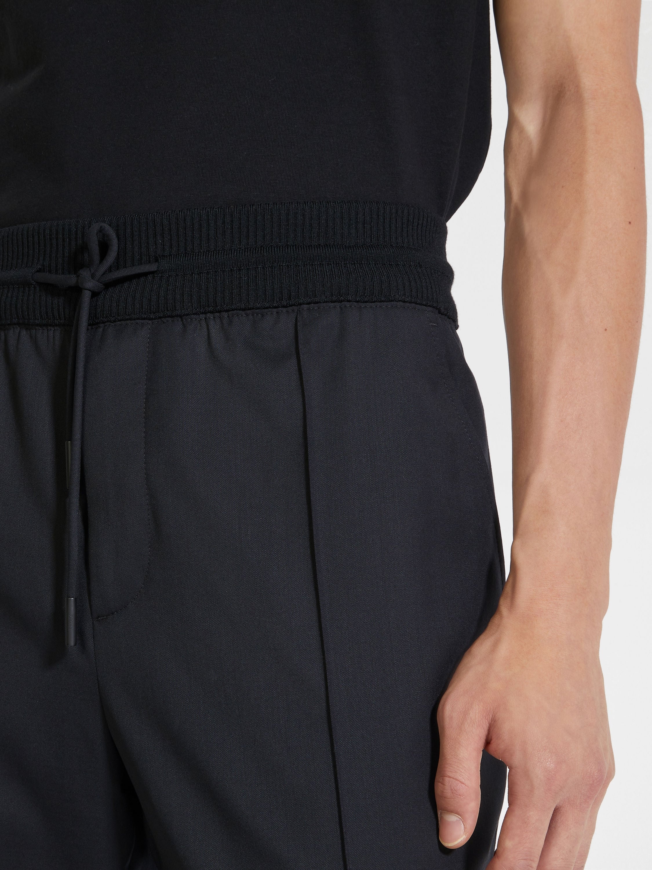 BLACK HIGH PERFORMANCE™ WOOL JOGGERS - 2