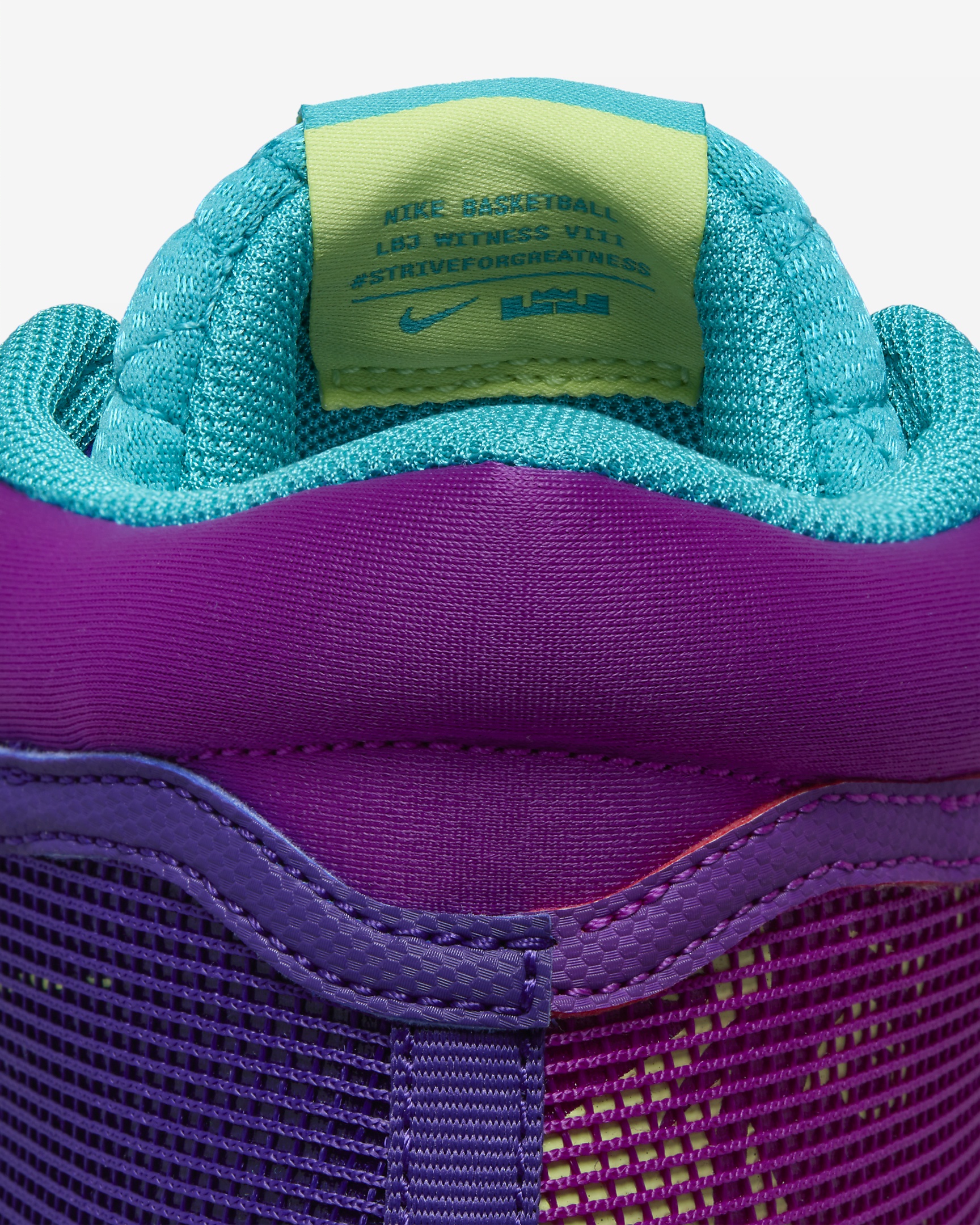 Nike Men's LeBron Witness 8 Basketball Shoes - 9