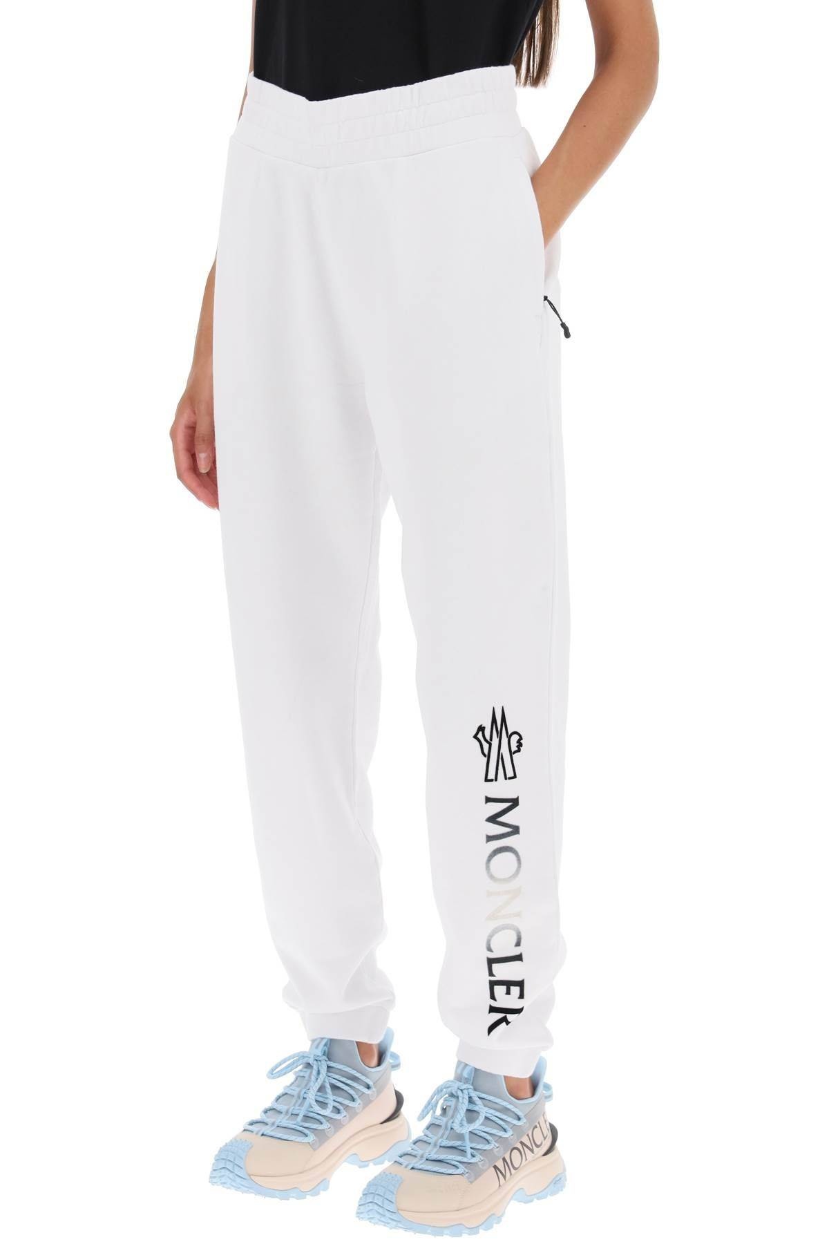 JOGGERS WITH FLOCKED LOGO - 5