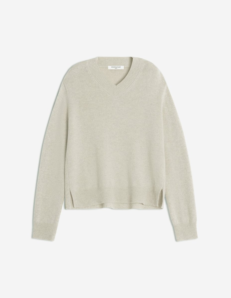 MERINO WOOL COMFORT V-NECK JUMPER 1